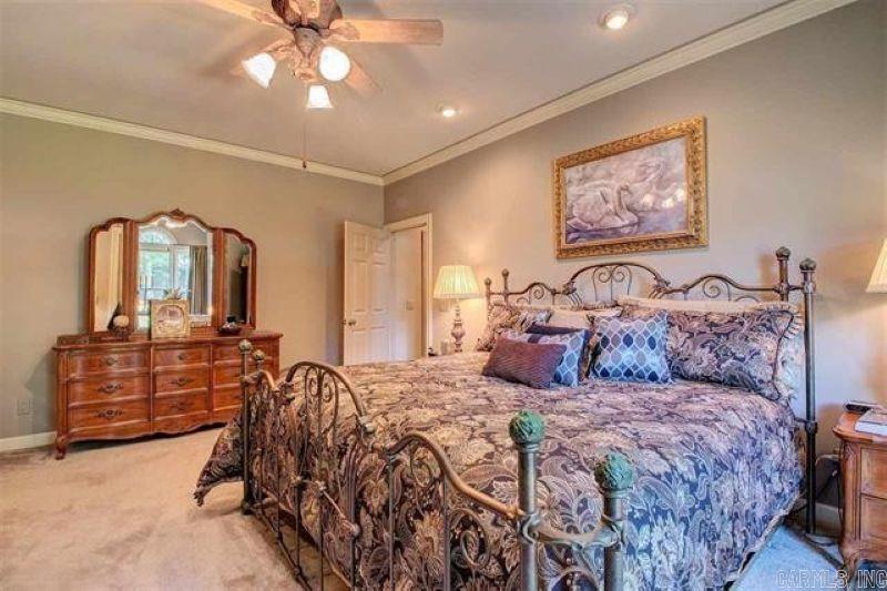 2802 Saddle Creek Rd  Hazen, AR