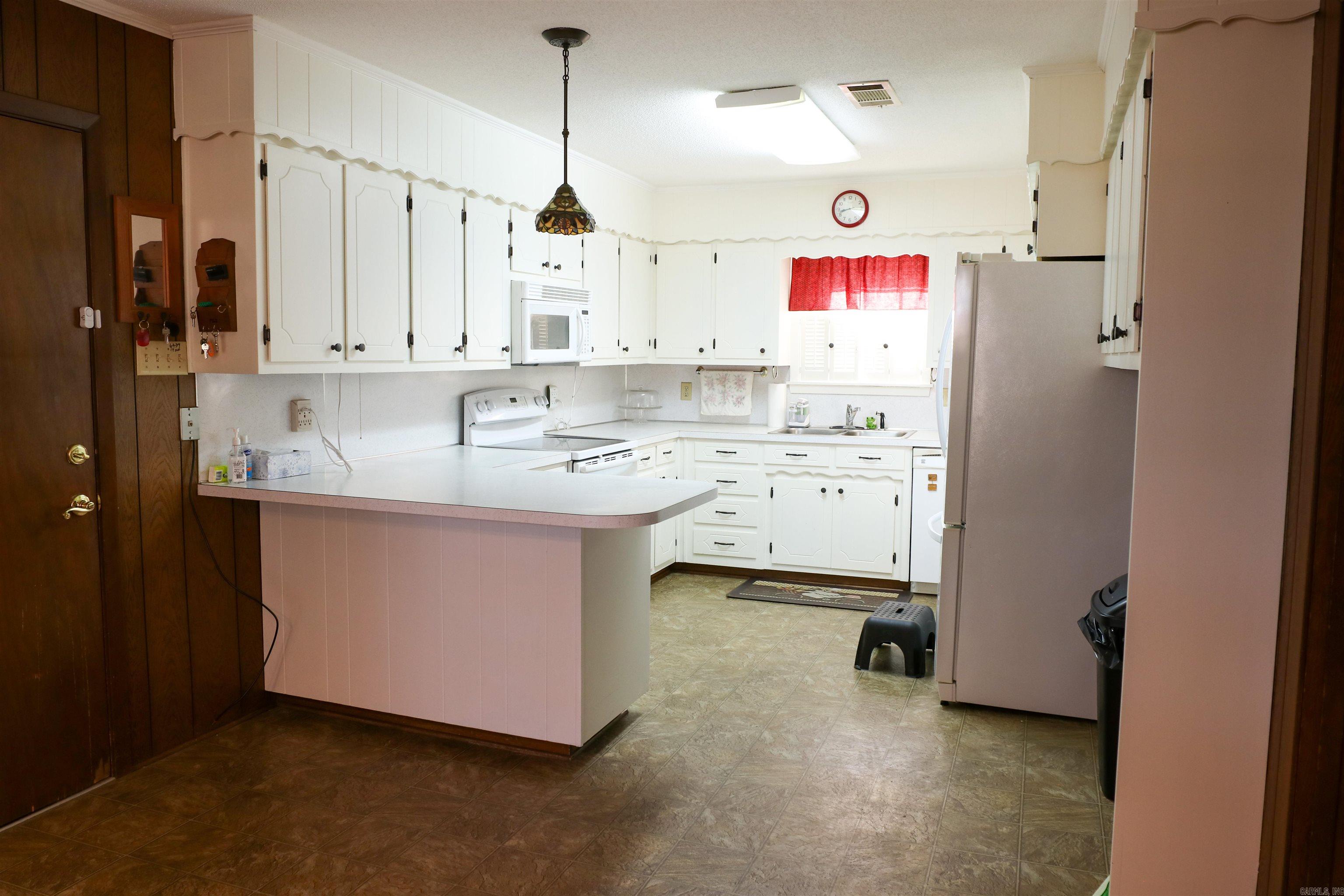 111 LEEWOOD Drive Arkadelphia, AR 71923