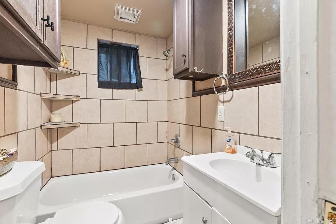 909 W 54Th St  North Little Rock, AR