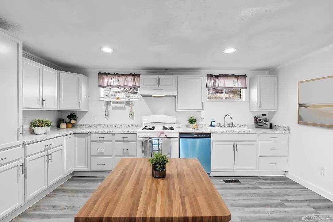 909 W 54Th St  North Little Rock, AR