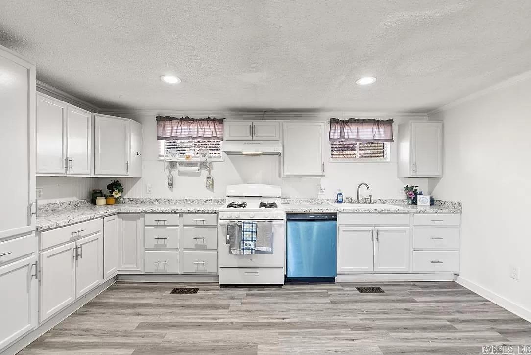 909 W 54Th St  North Little Rock, AR