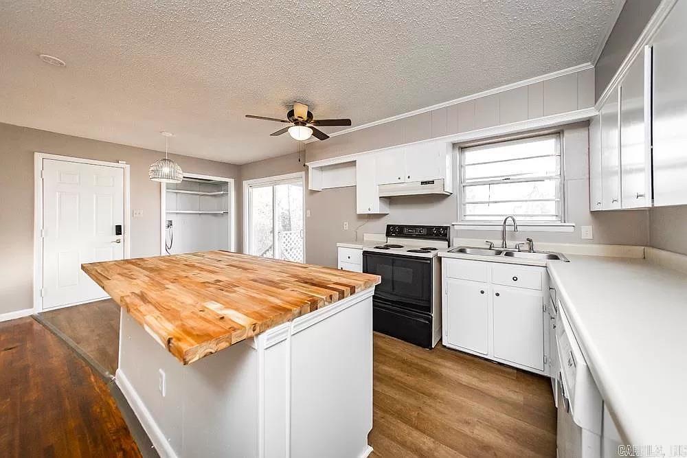 35 Oakview Dr  North Little Rock, AR