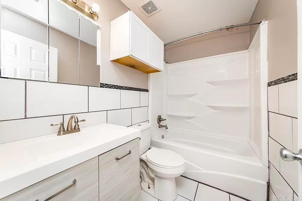 35 Oakview Dr  North Little Rock, AR