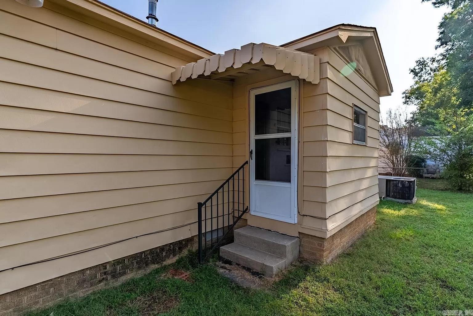 5118 Lynch Dr  North Little Rock, AR