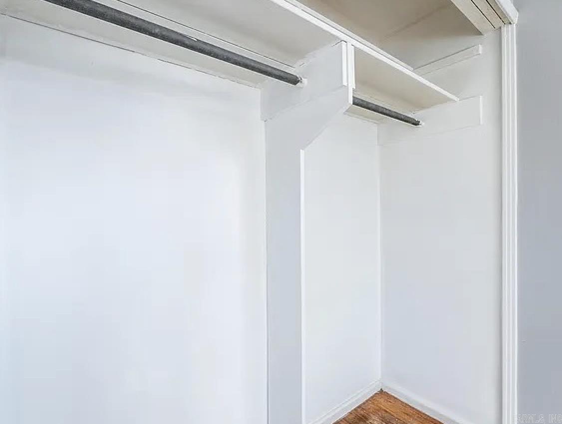 64 S Meadowcliff Dr  Little Rock, AR