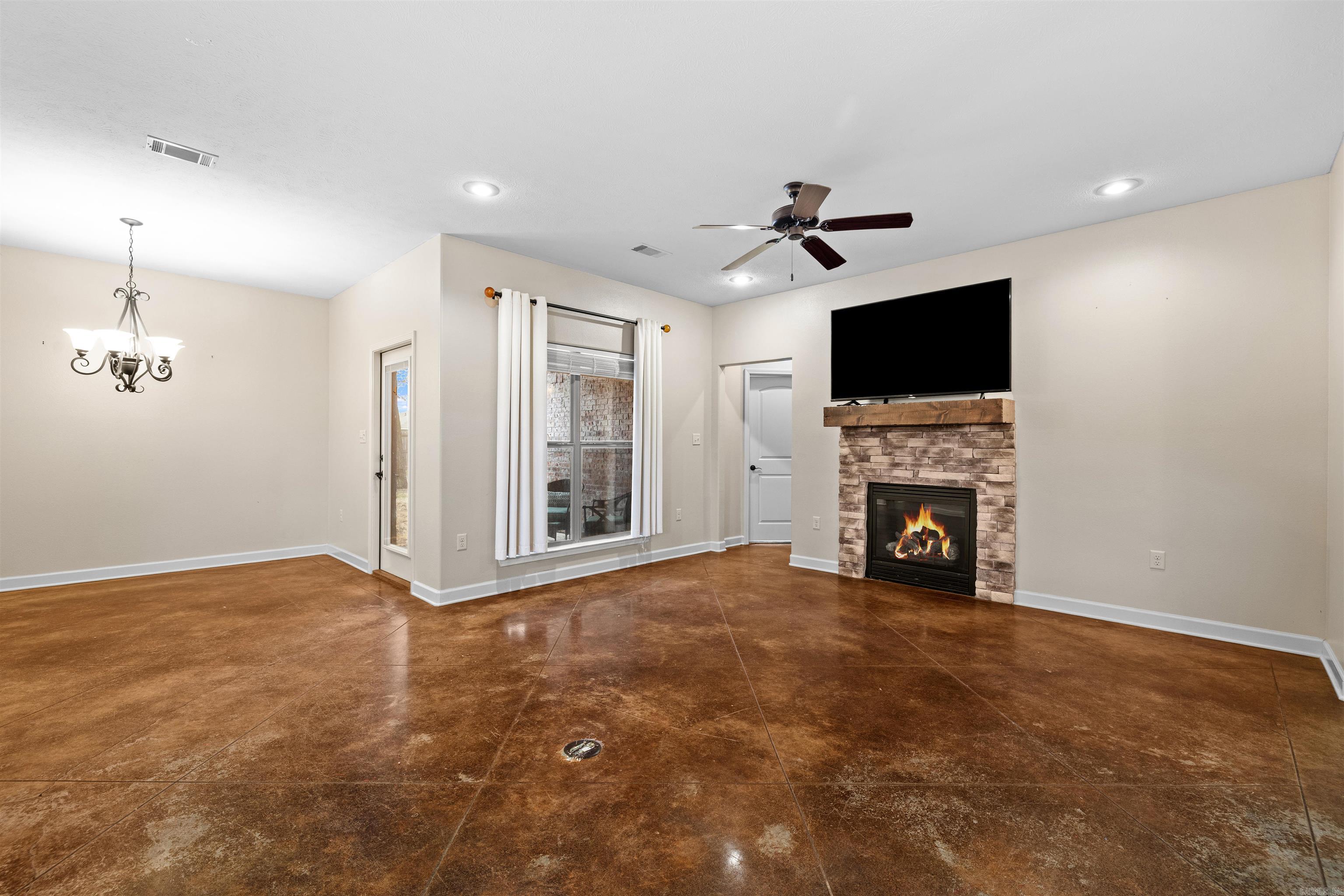 2 SUNBURST  Greenbrier, AR