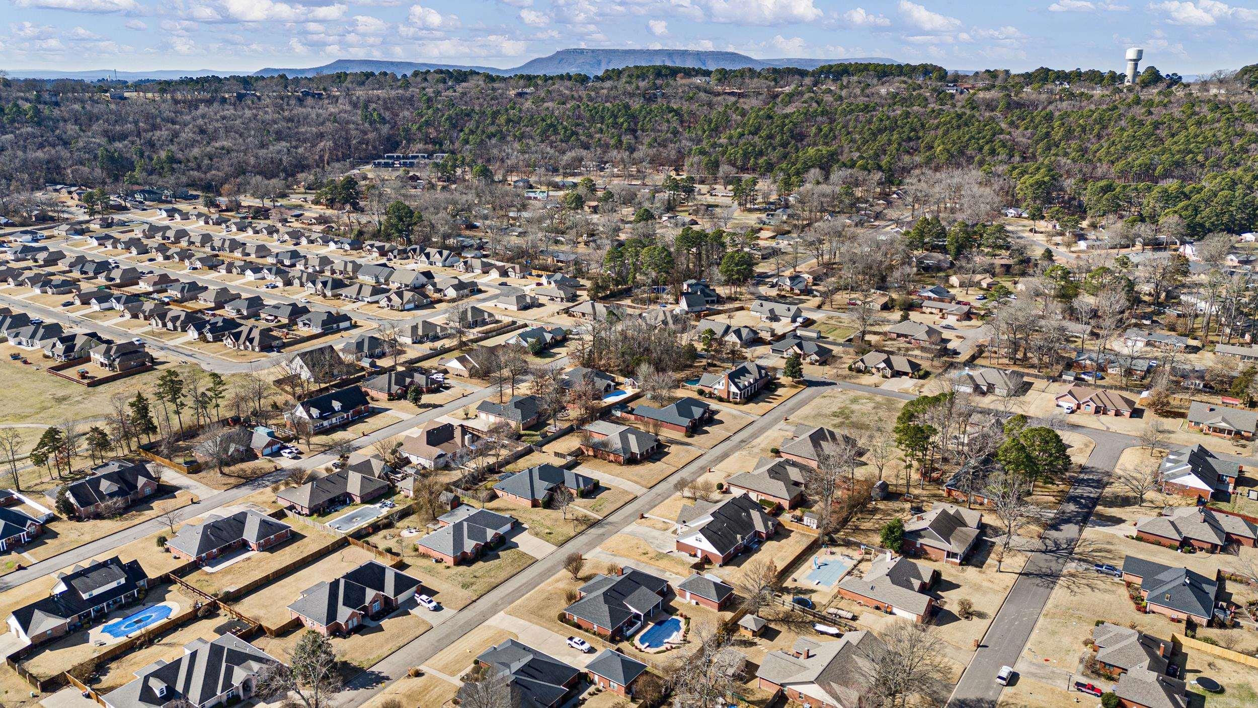 2310 W 7th  Russellville, AR