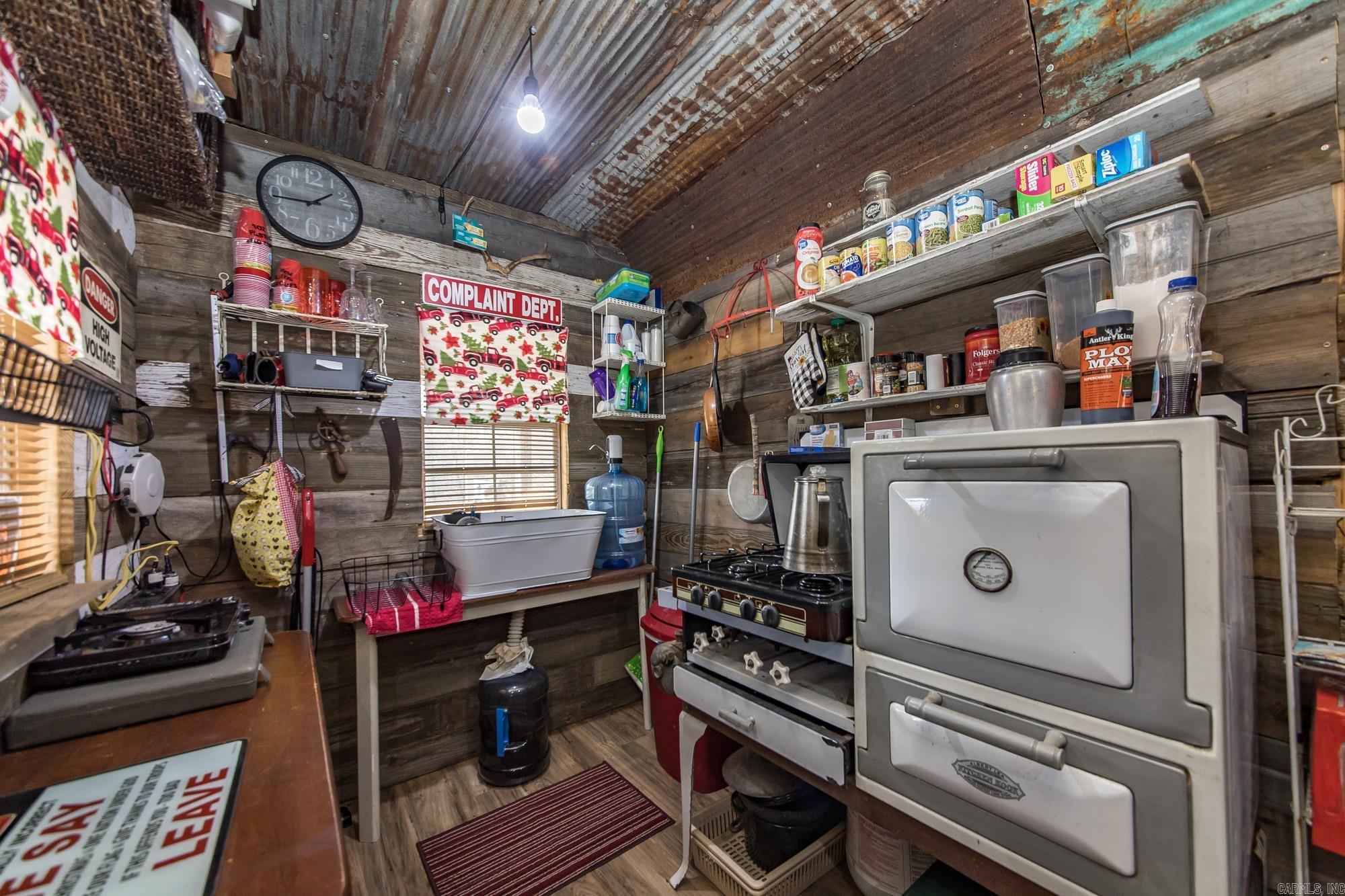 2882 Porter  Shirley, AR