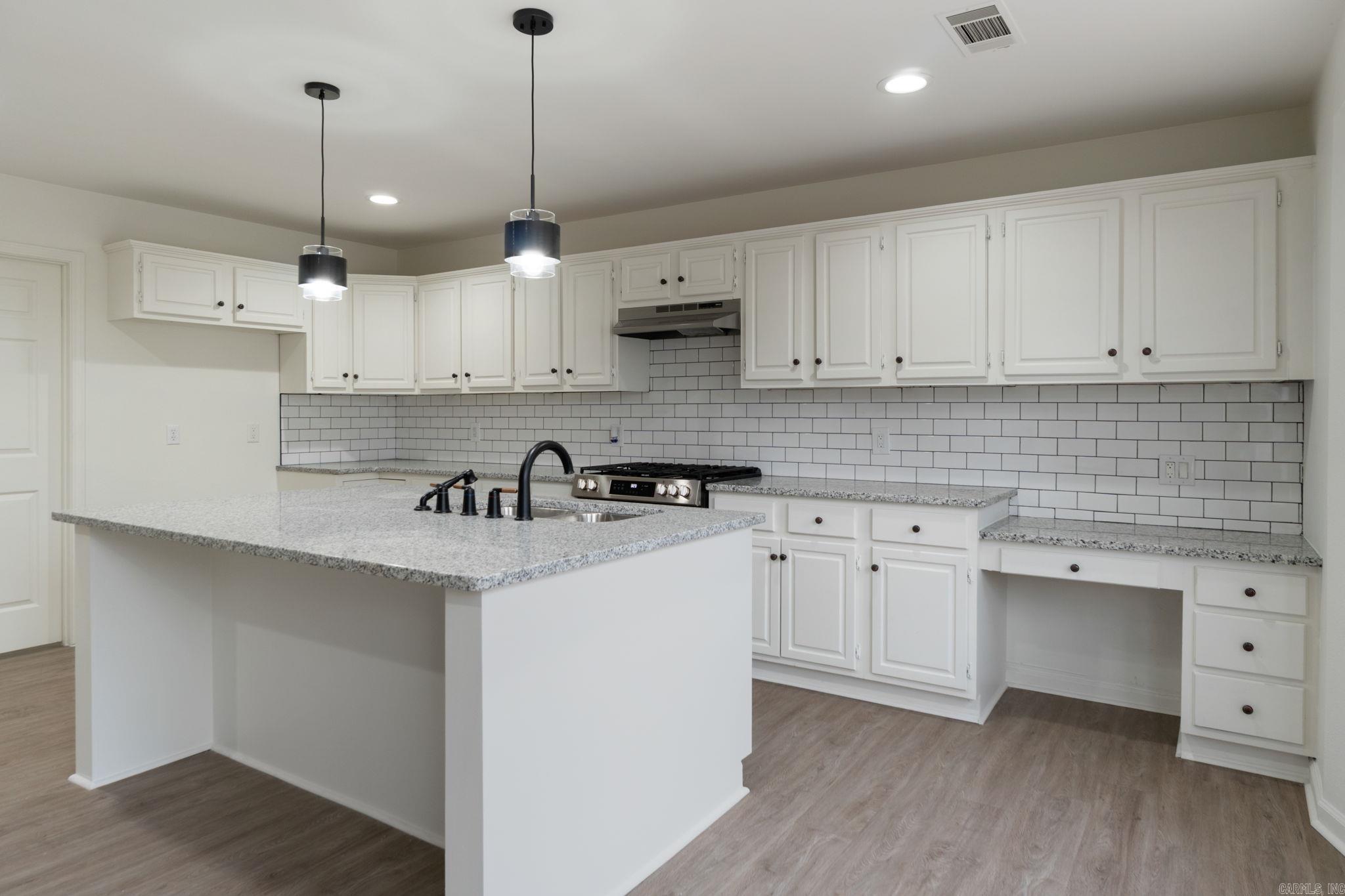 1906 Whitlock  Benton, AR