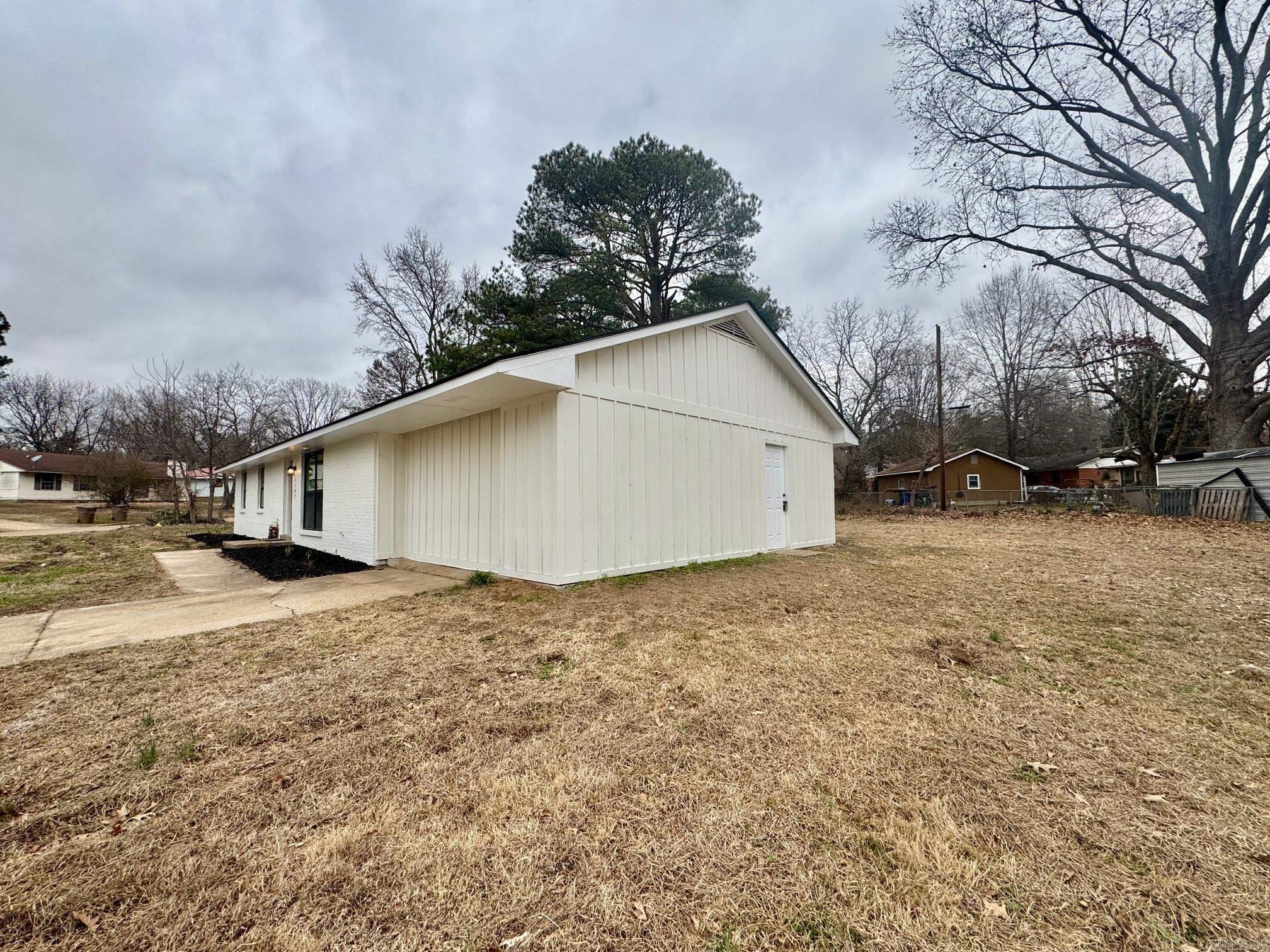 2102 Indian  Forrest City, AR