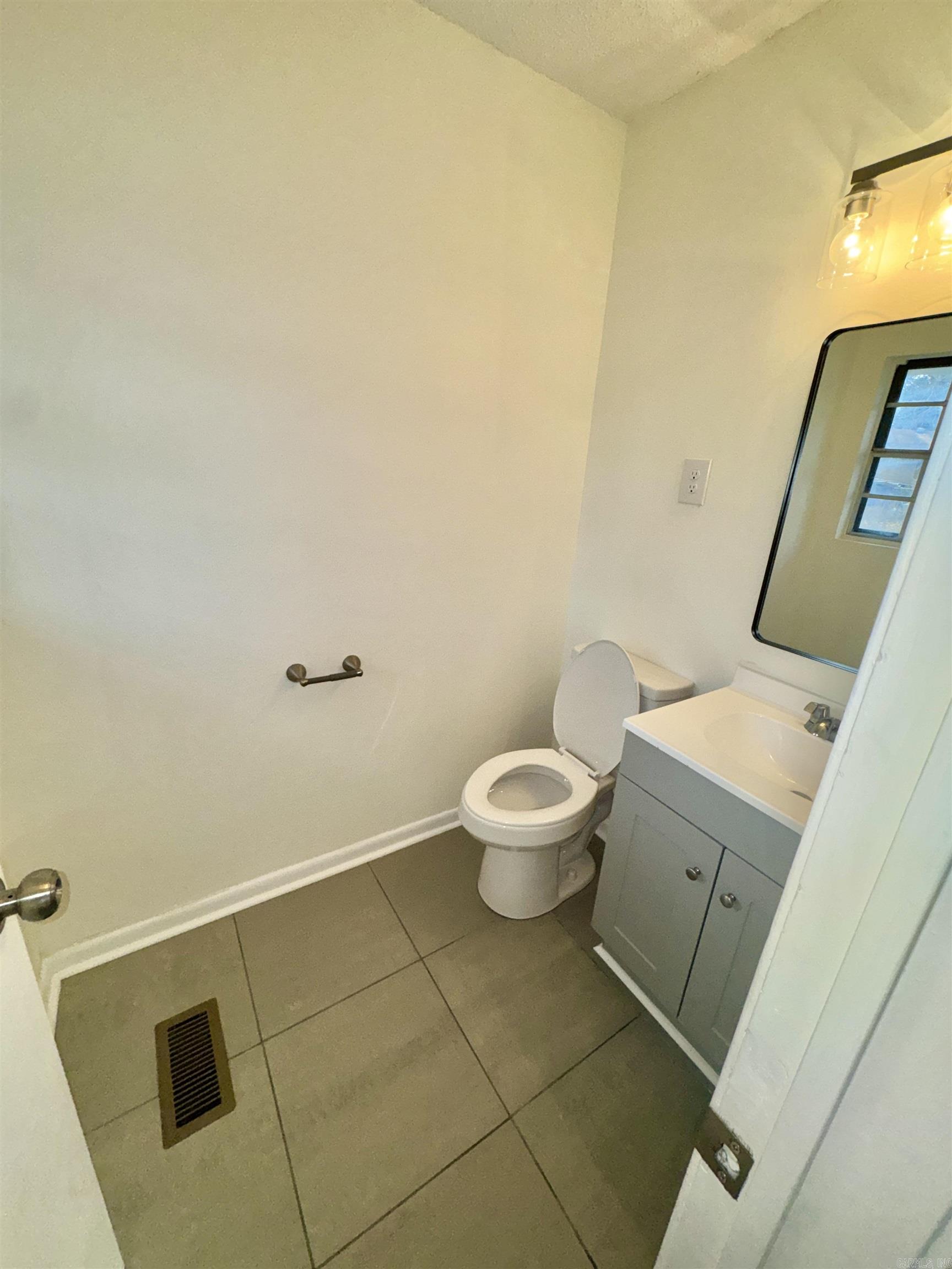 2102 Indian  Forrest City, AR