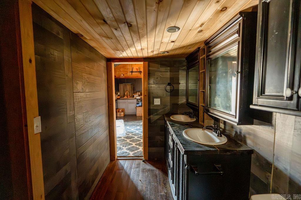 4625 & 4621 Heber Springs  Ida, AR