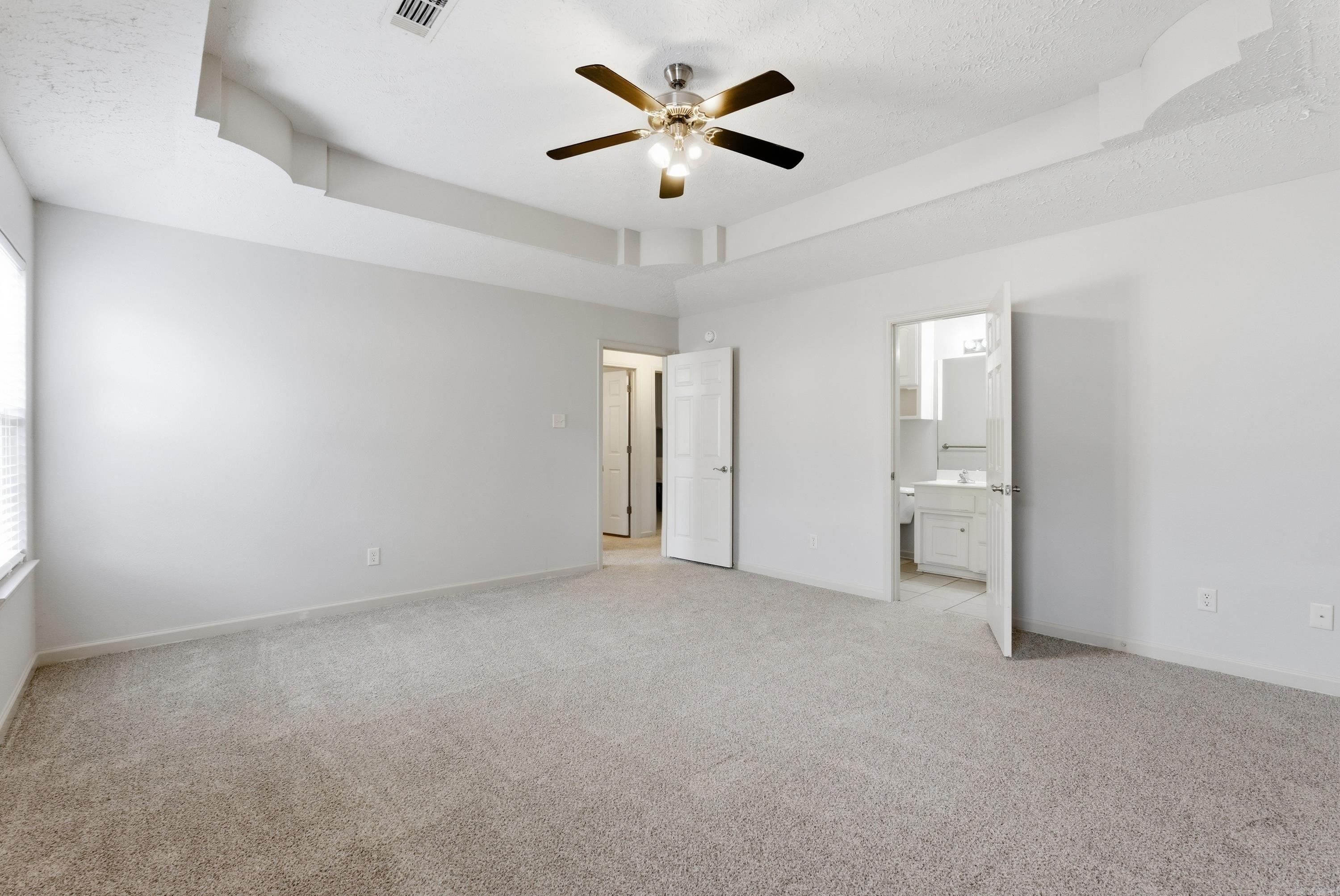 214 Weathering  Austin, AR