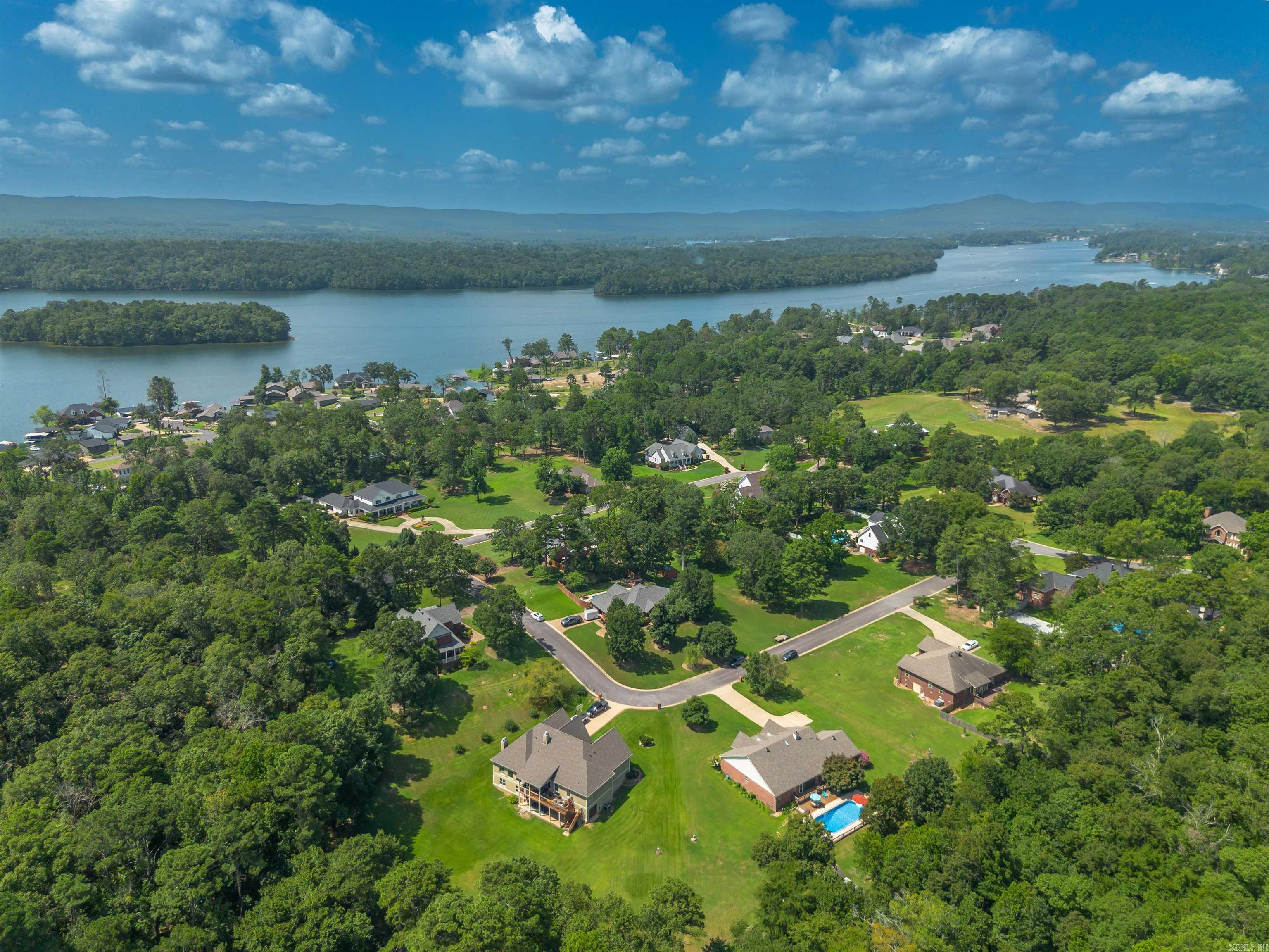 126 Bay Ridge  Hot Springs, AR