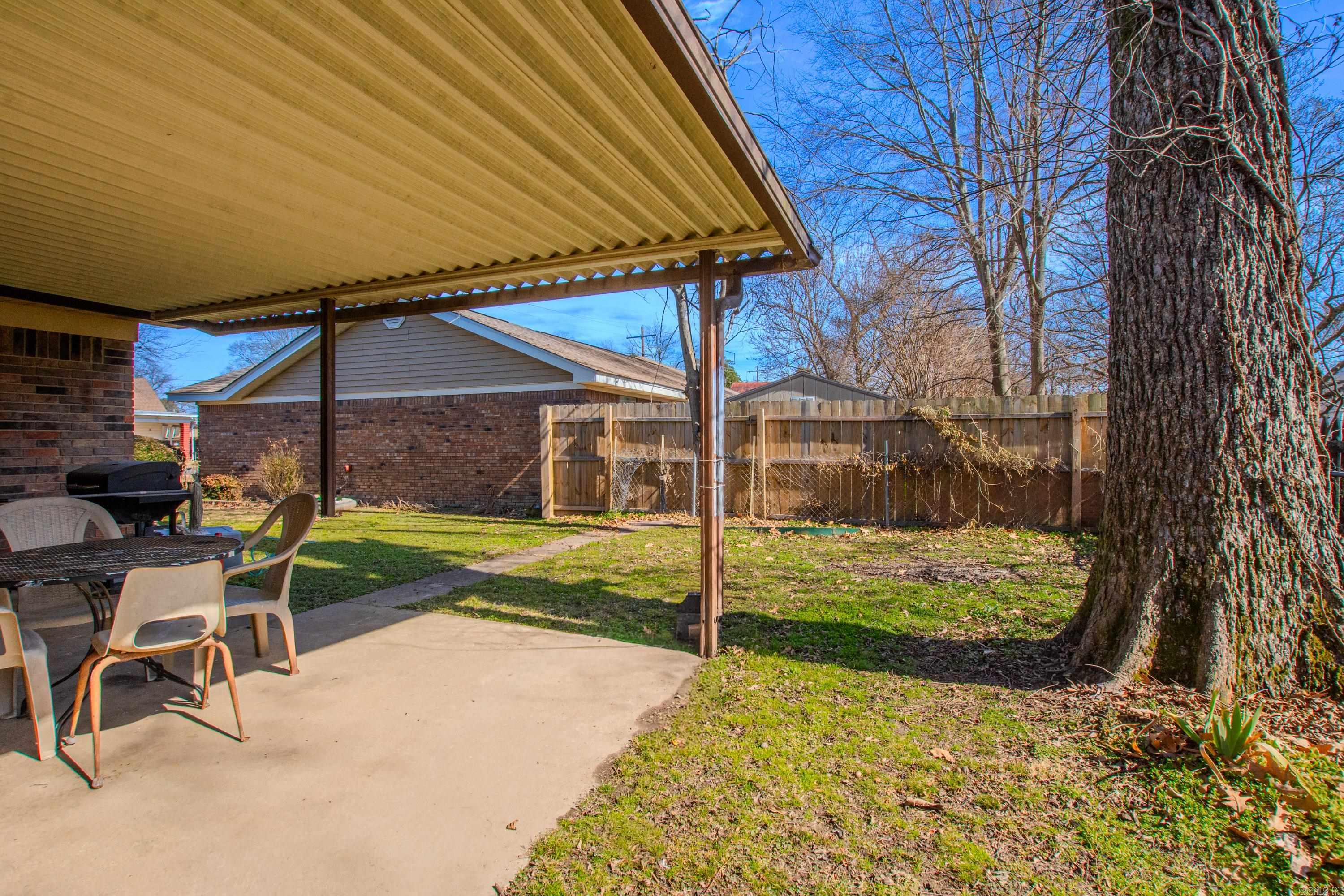 311 E 2nd Street  Lonoke, AR