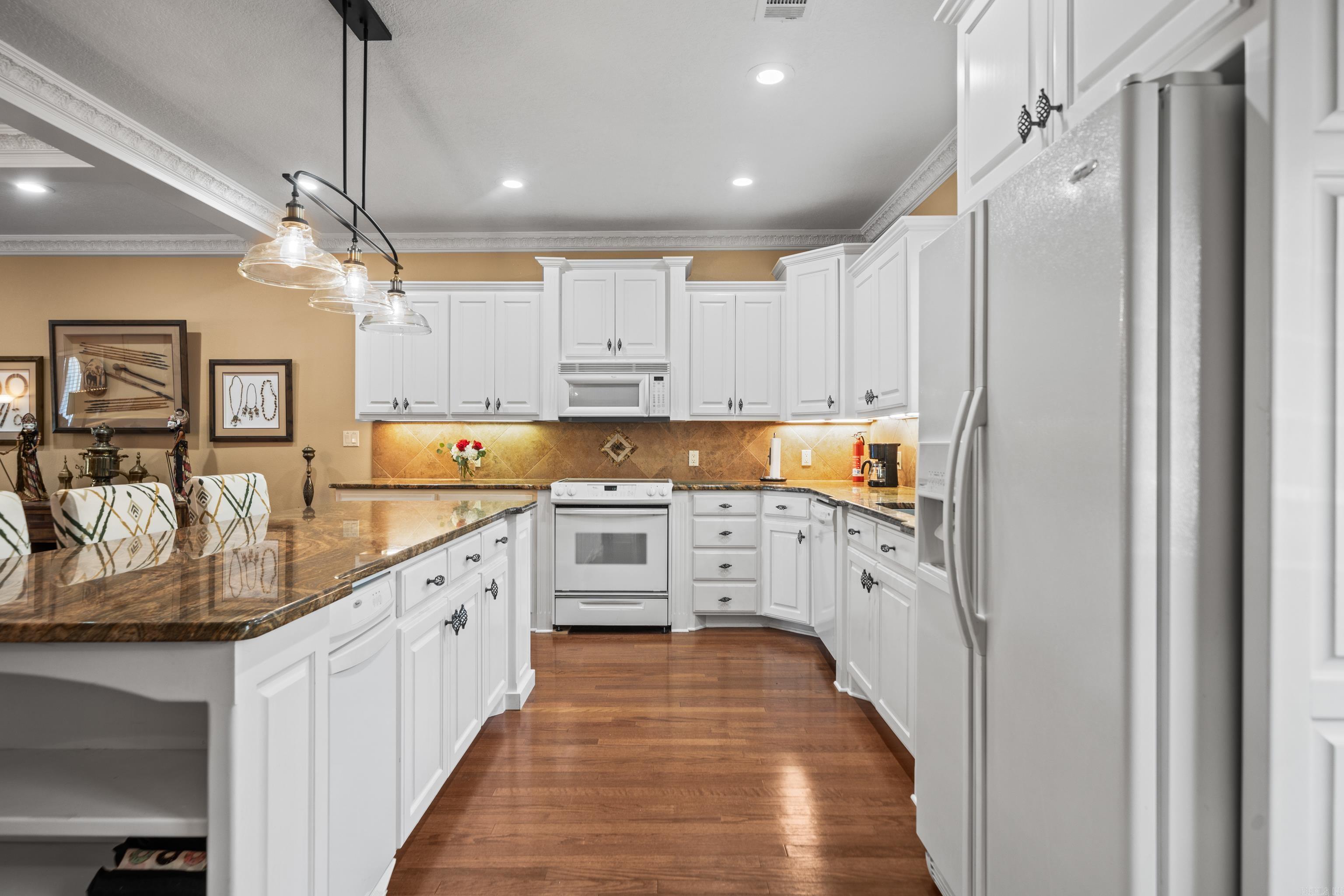 1380 Airport  Hot Springs, AR