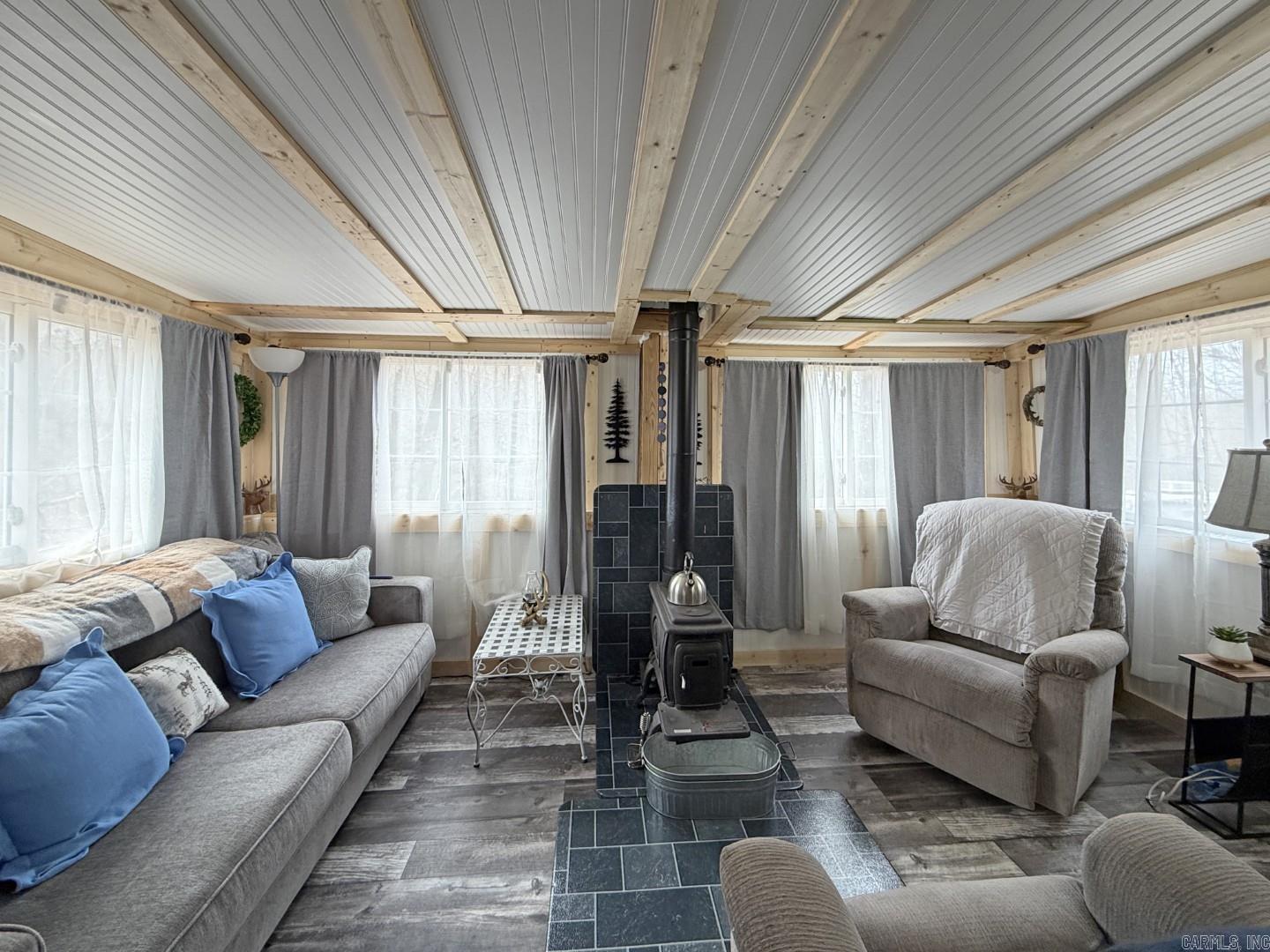 315 Northwoods  Cave City, AR