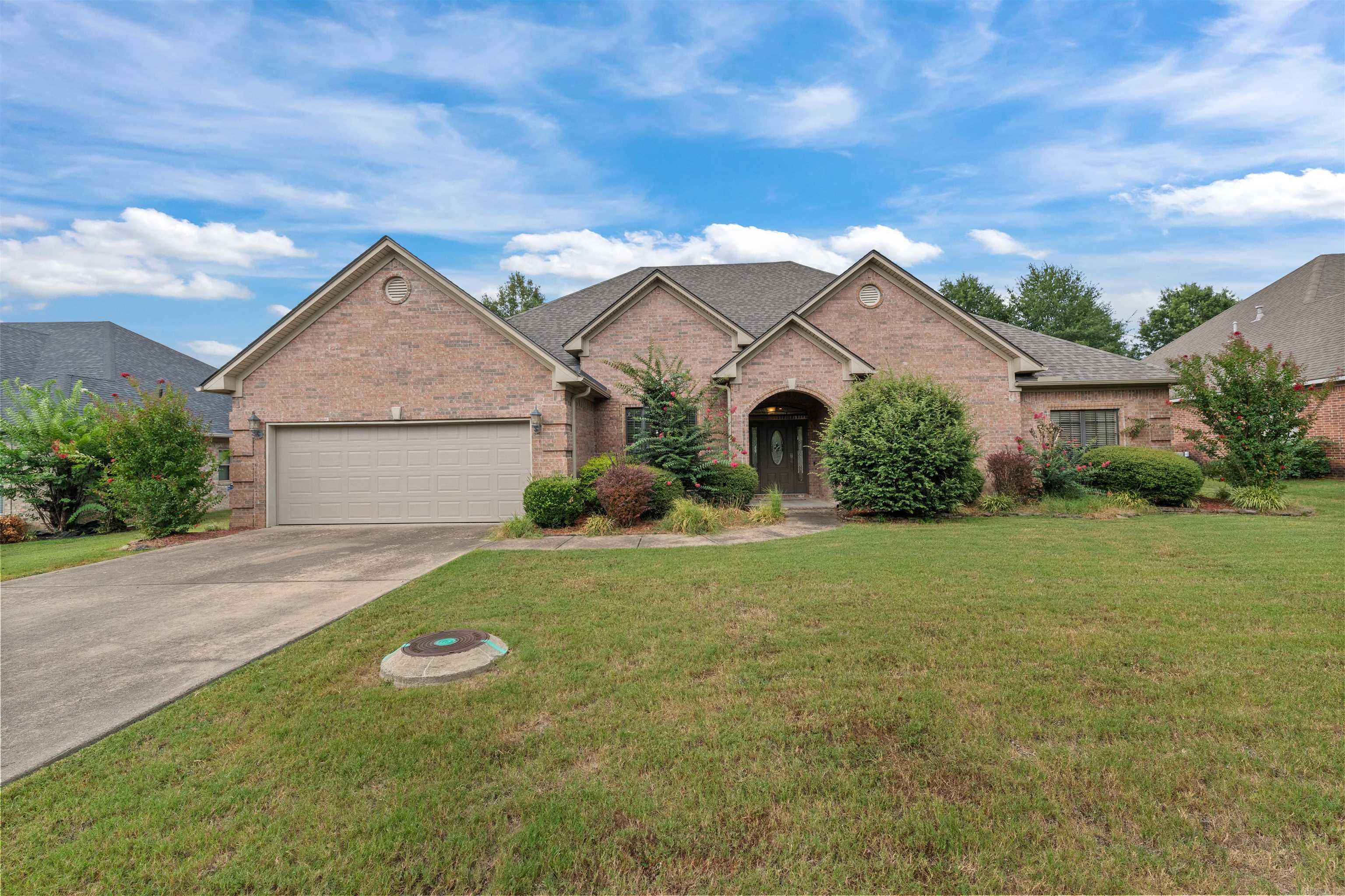 108 Bouriese Circle  Maumelle, AR