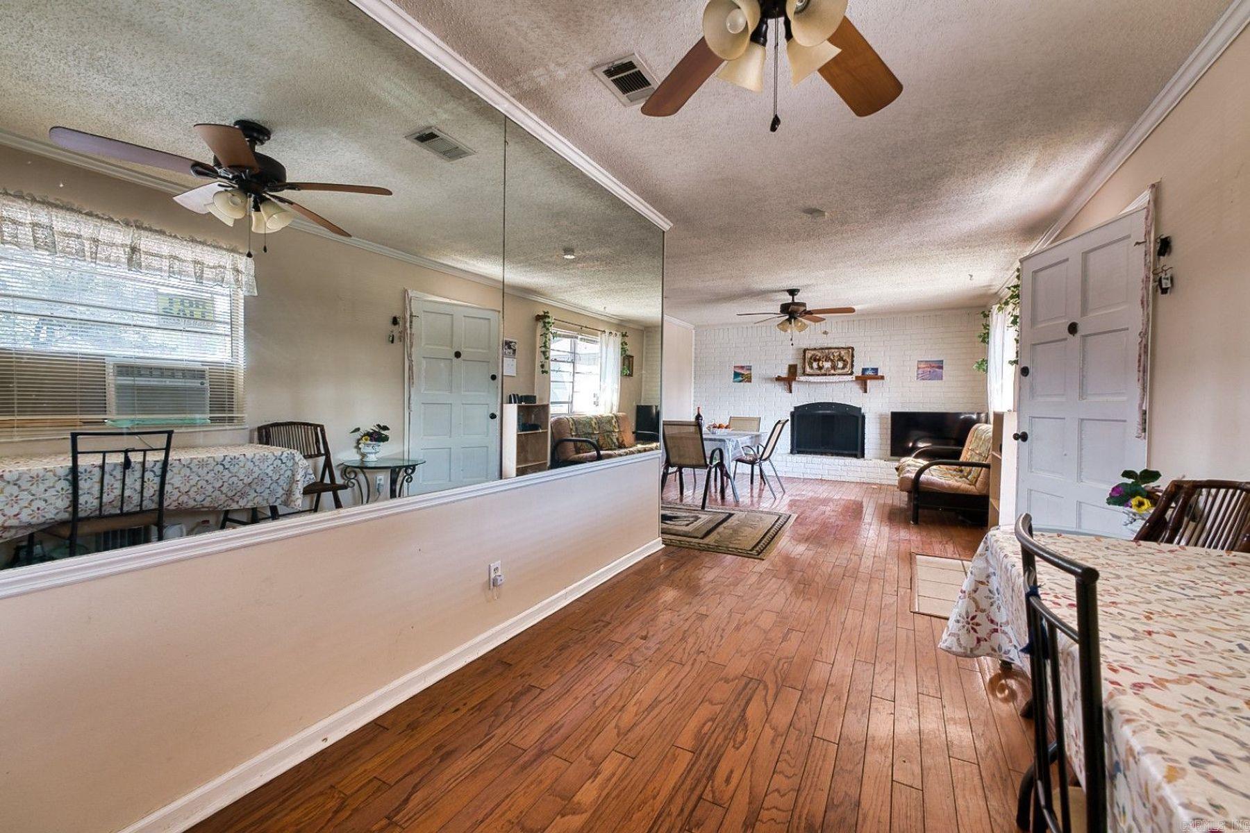 125 Carl Drive, Unit 15  Hot Springs, AR