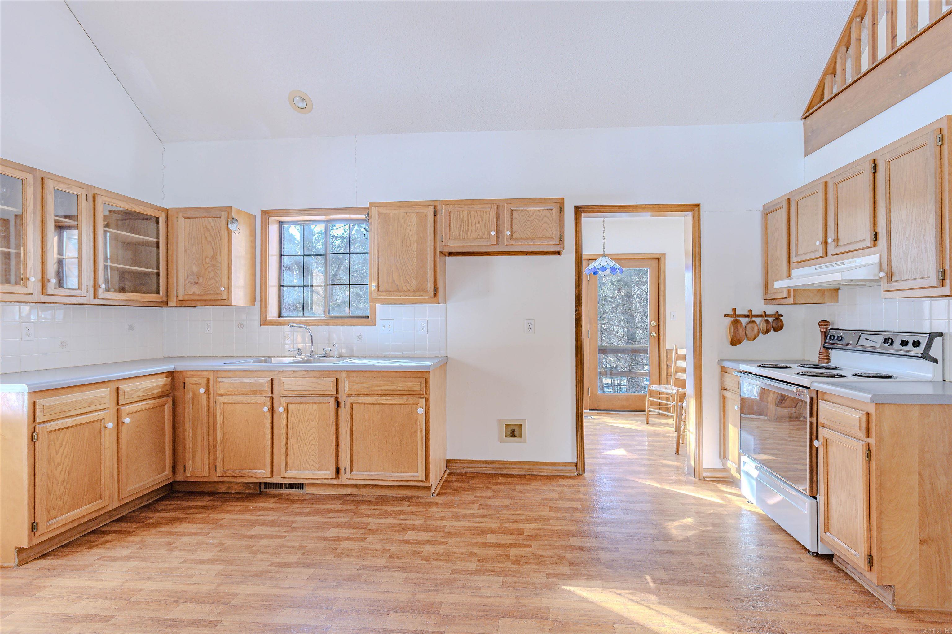 1017 Peace Valley Road  Ash Flat, AR