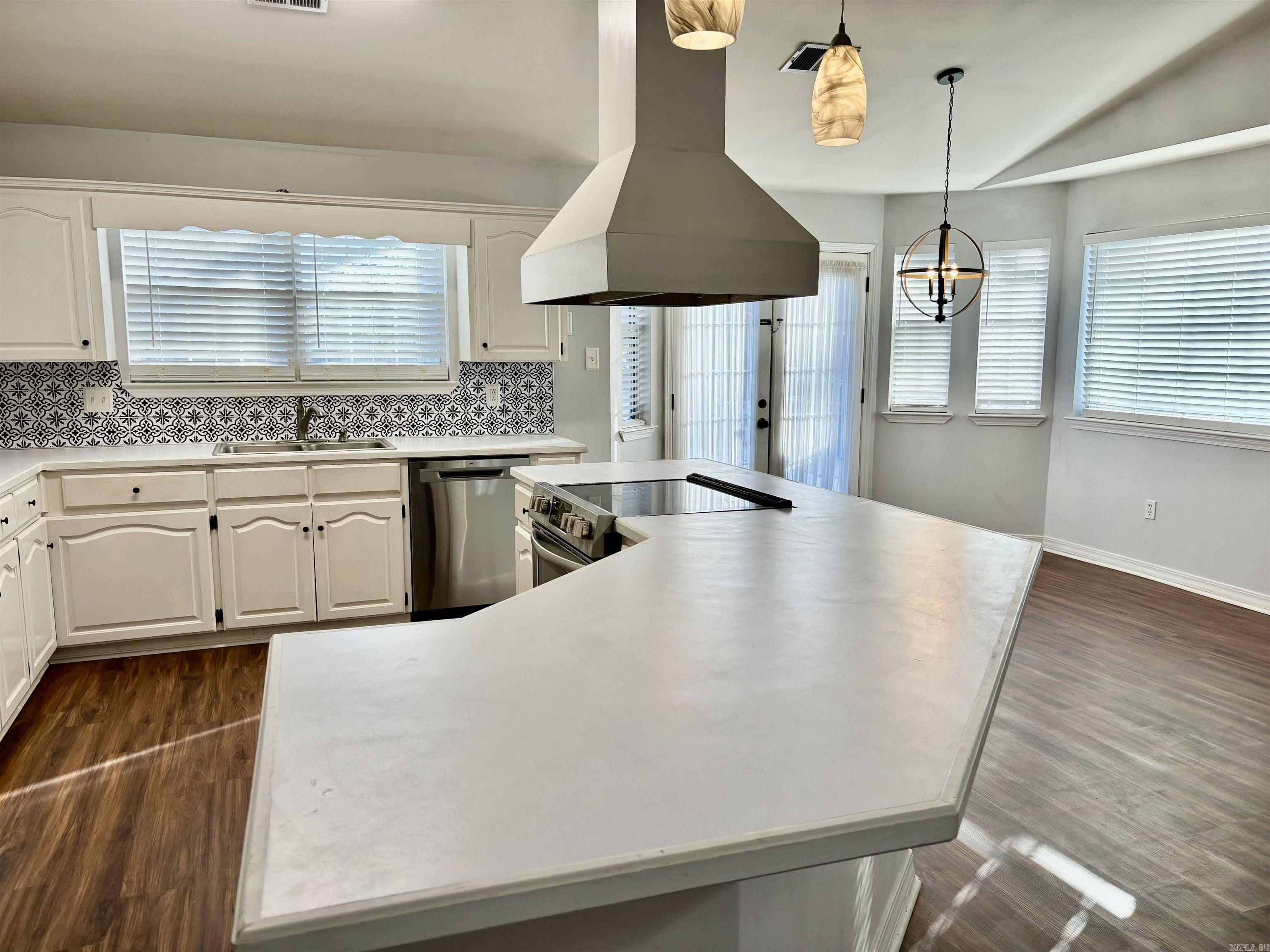 14 Birchwood  Cabot, AR