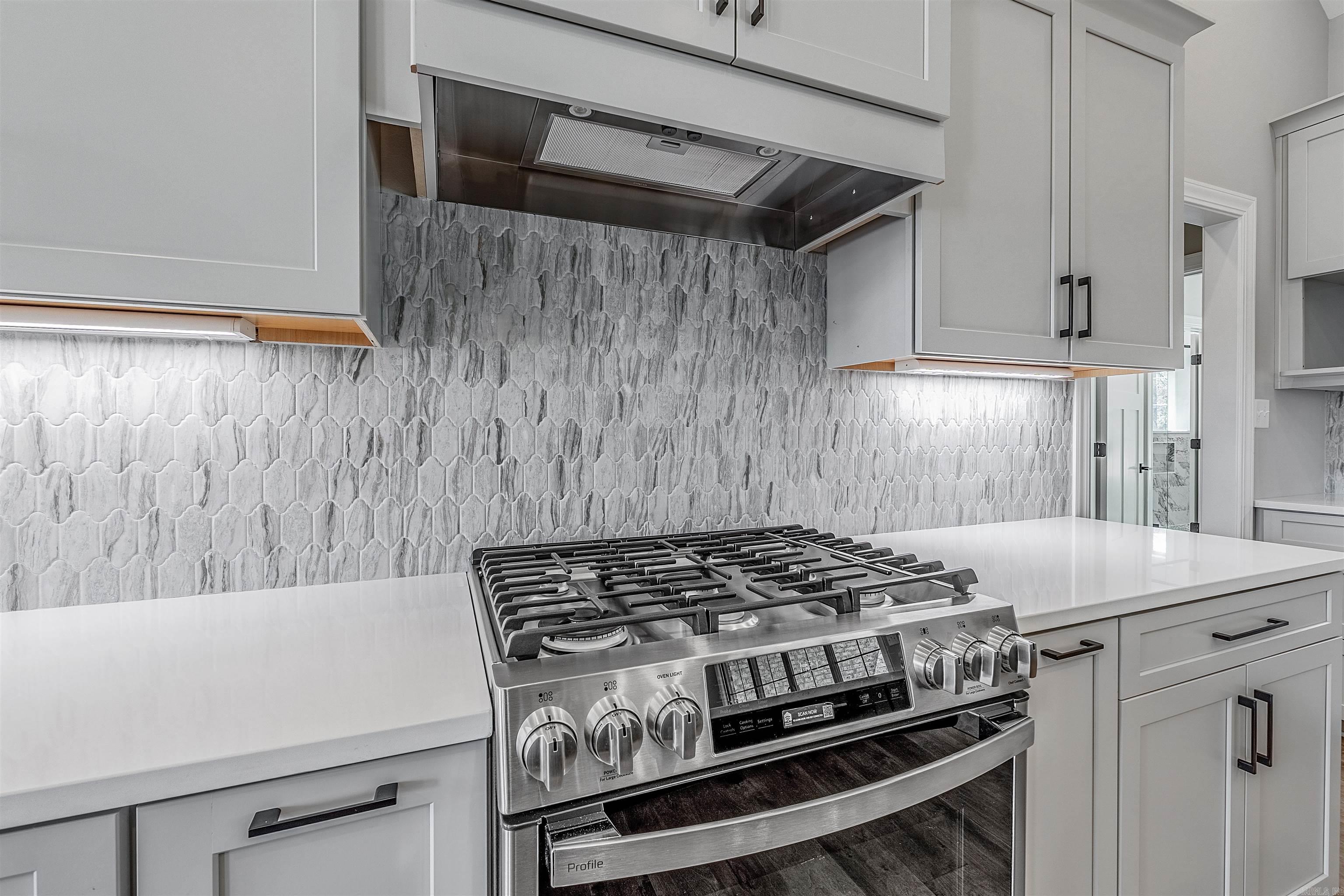 7 West Lake Lane Little Rock, AR 72210