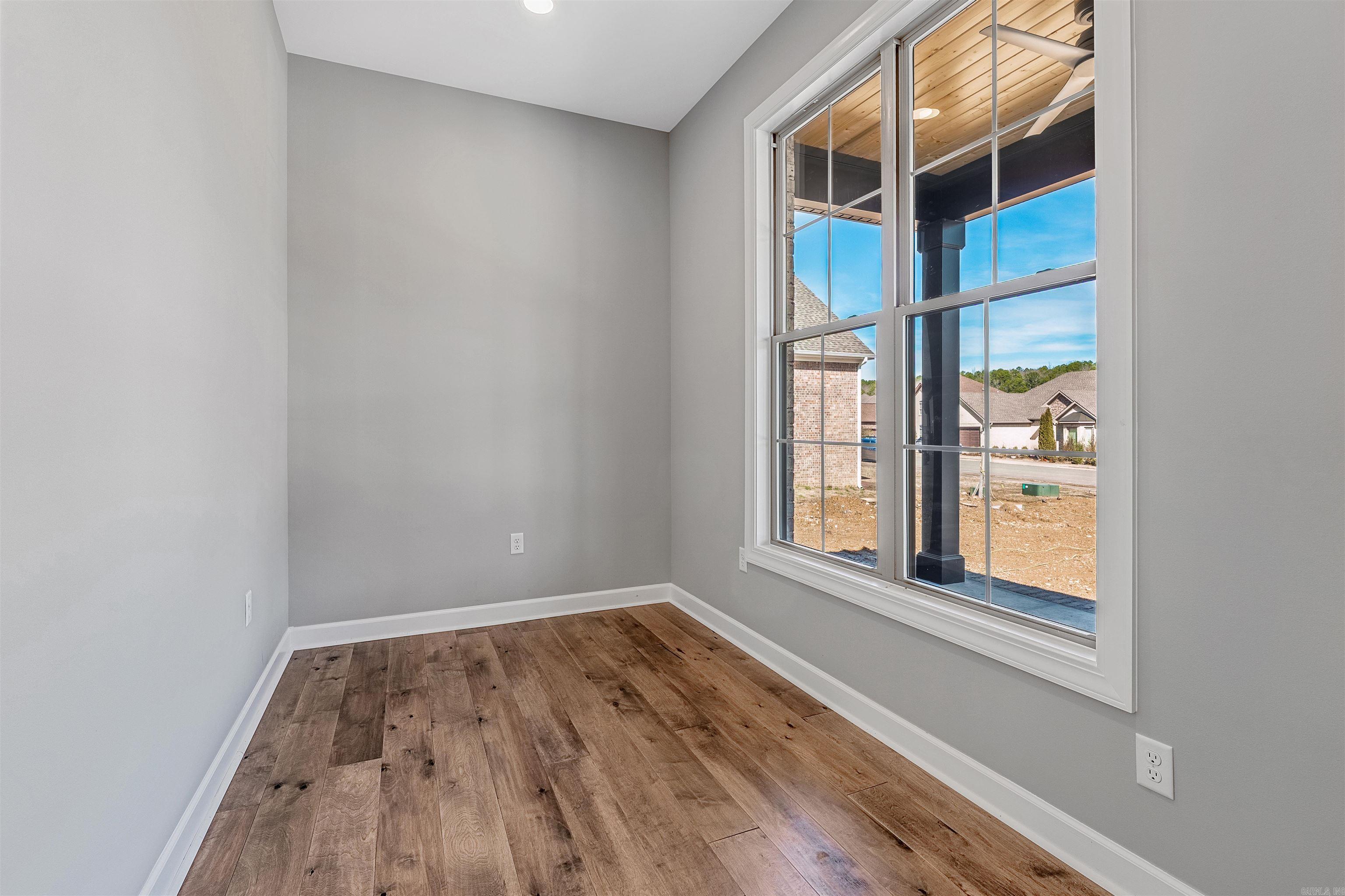 7 West Lake Lane Little Rock, AR 72210