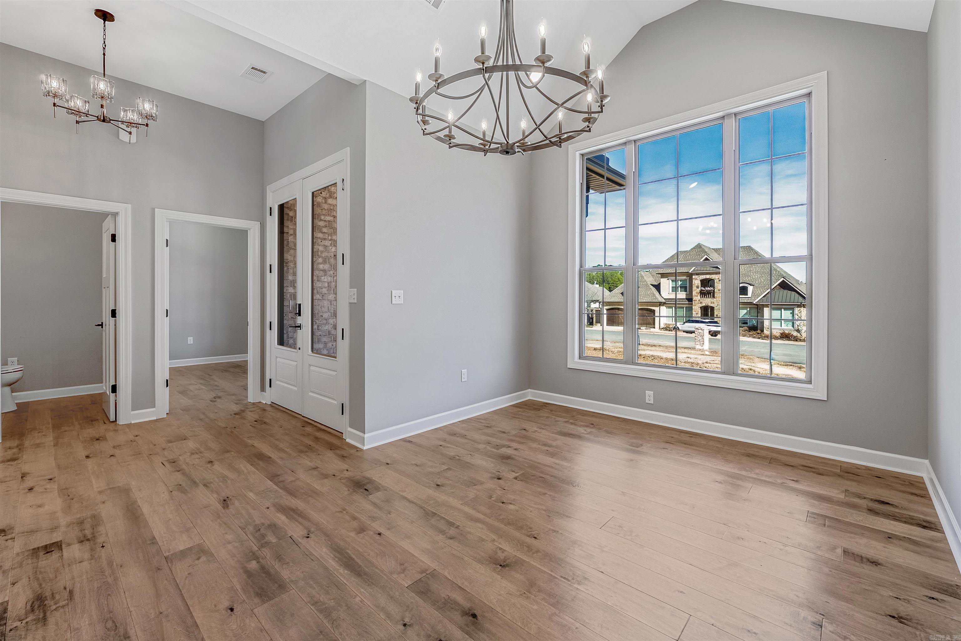 7 West Lake Lane Little Rock, AR 72210