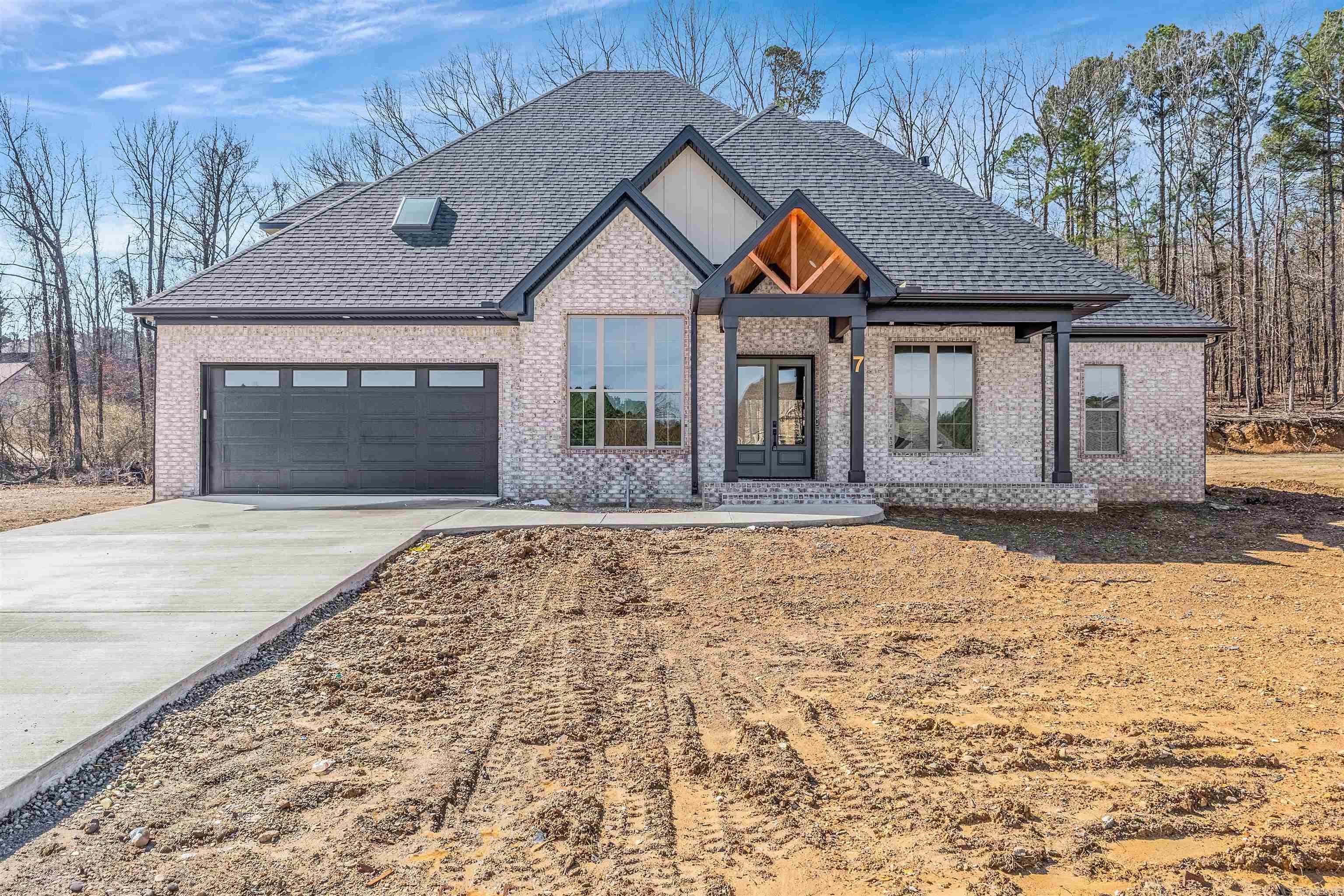 7 West Lake Lane  Little Rock, AR