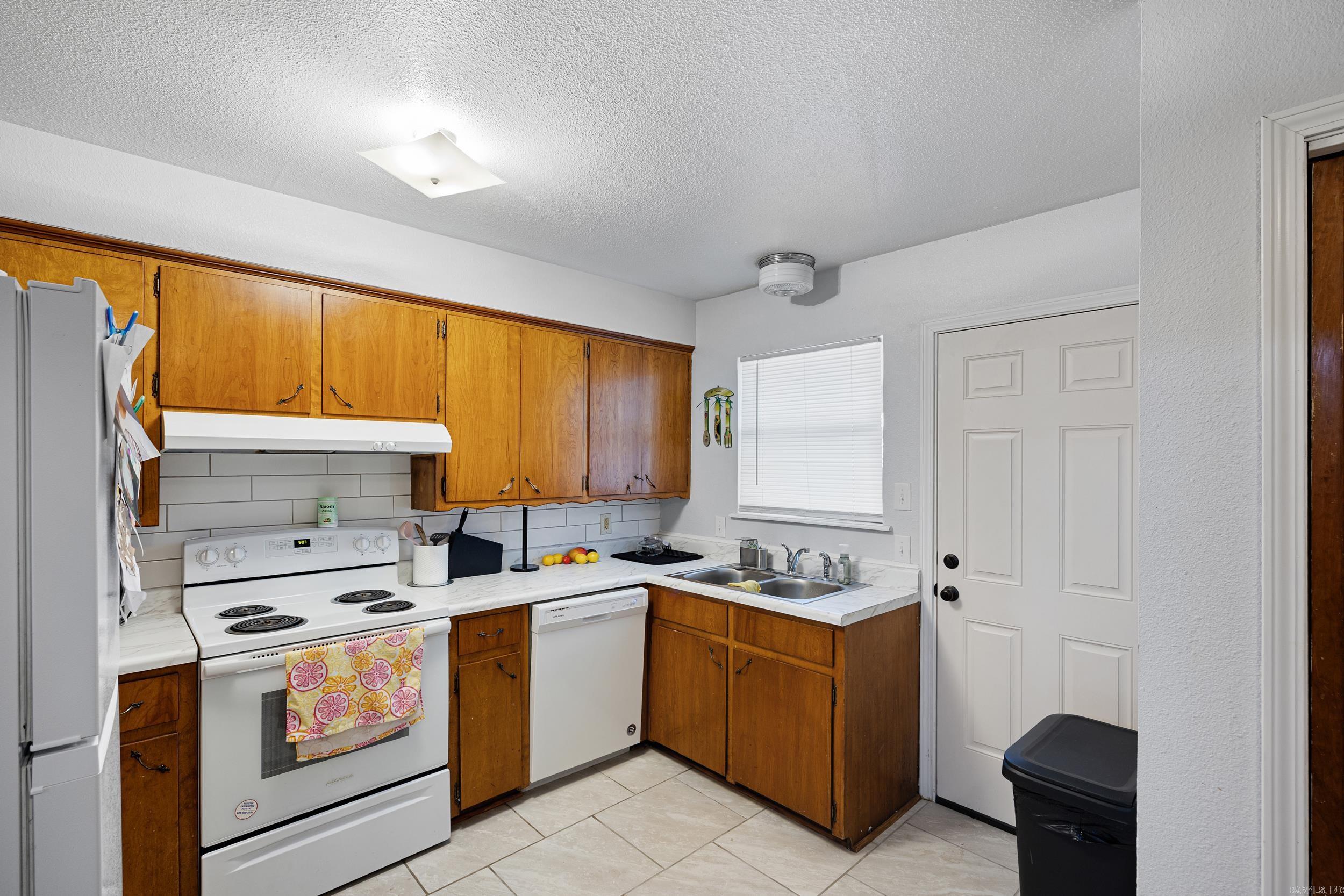 811 E M St  Russellville, AR