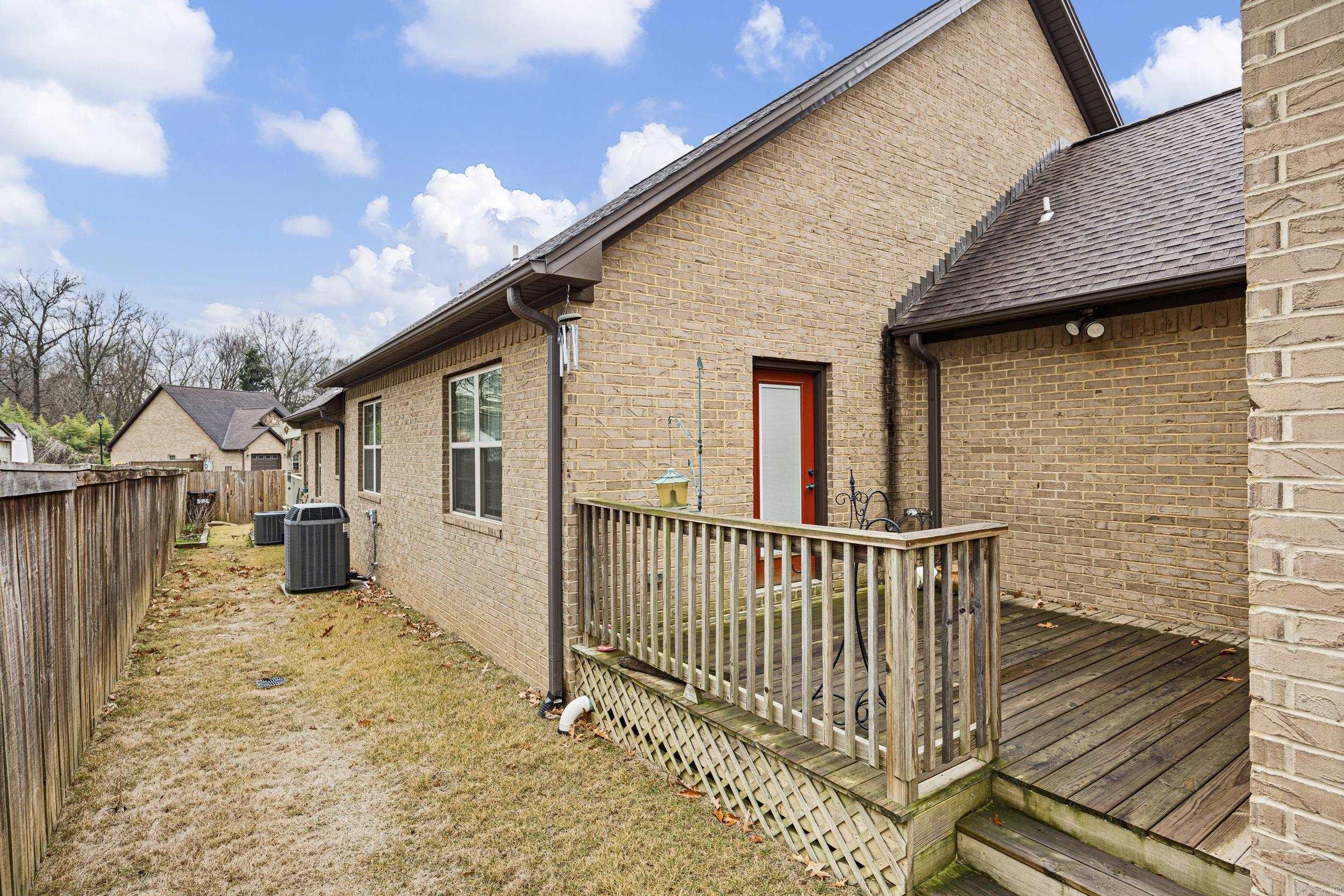 213 W Cobblestone  Russellville, AR