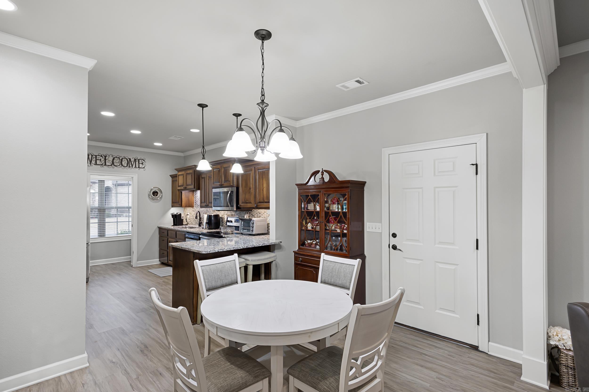 213 W Cobblestone  Russellville, AR