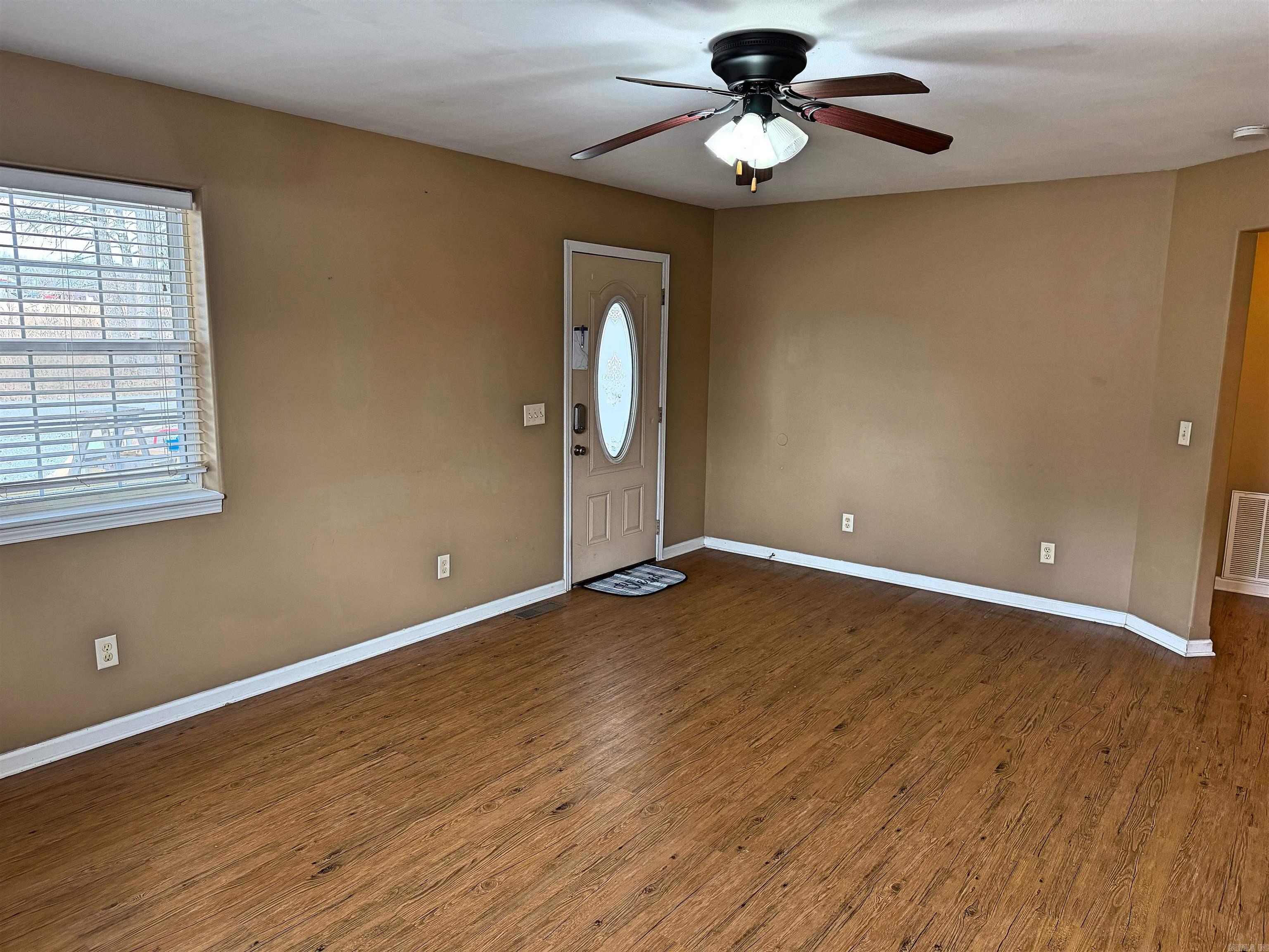 212 Collins St  Mountain View, AR