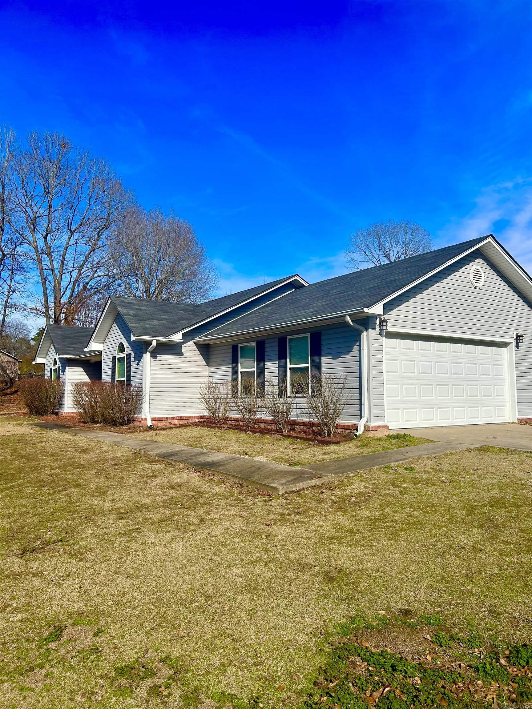 21632 Eddie  Hensley, AR