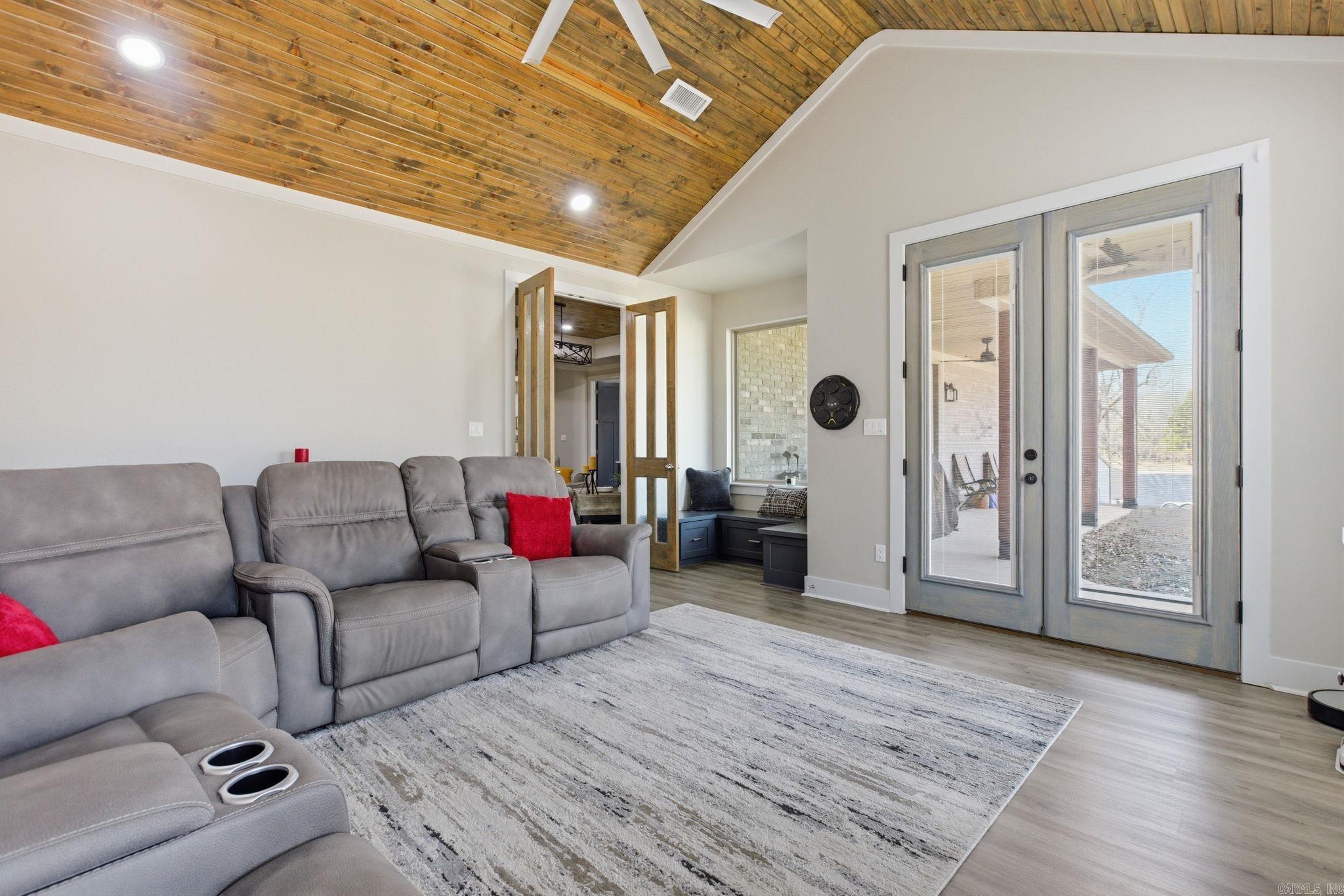 21650 Pleasant  Hensley, AR