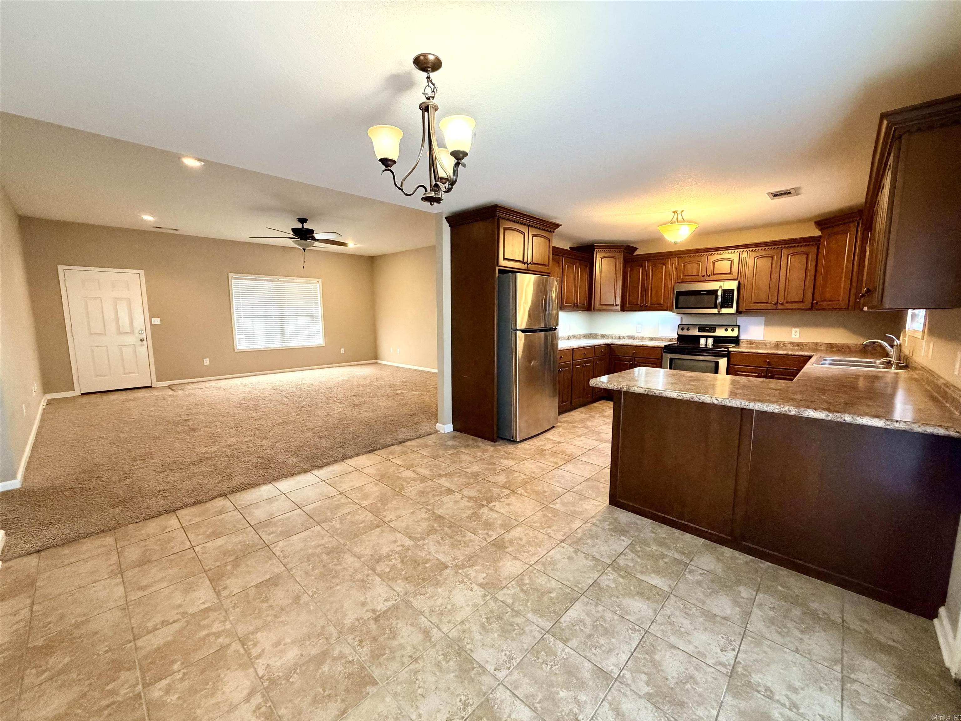 1705 S 11th  Paragould, AR