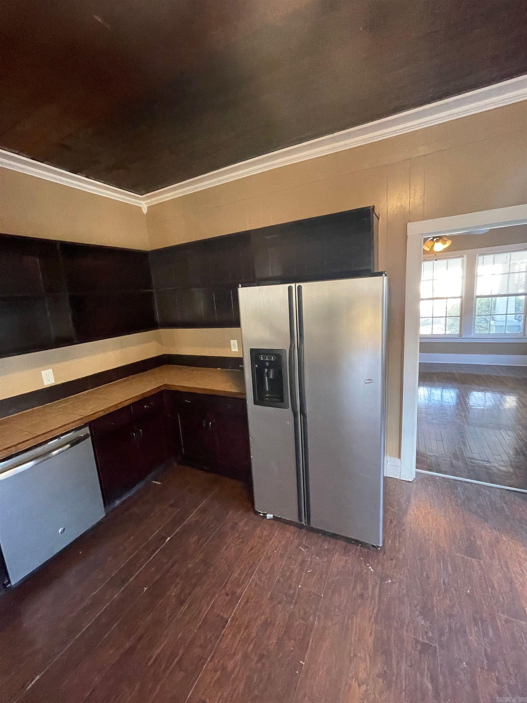 402 W Sevier St  Benton, AR