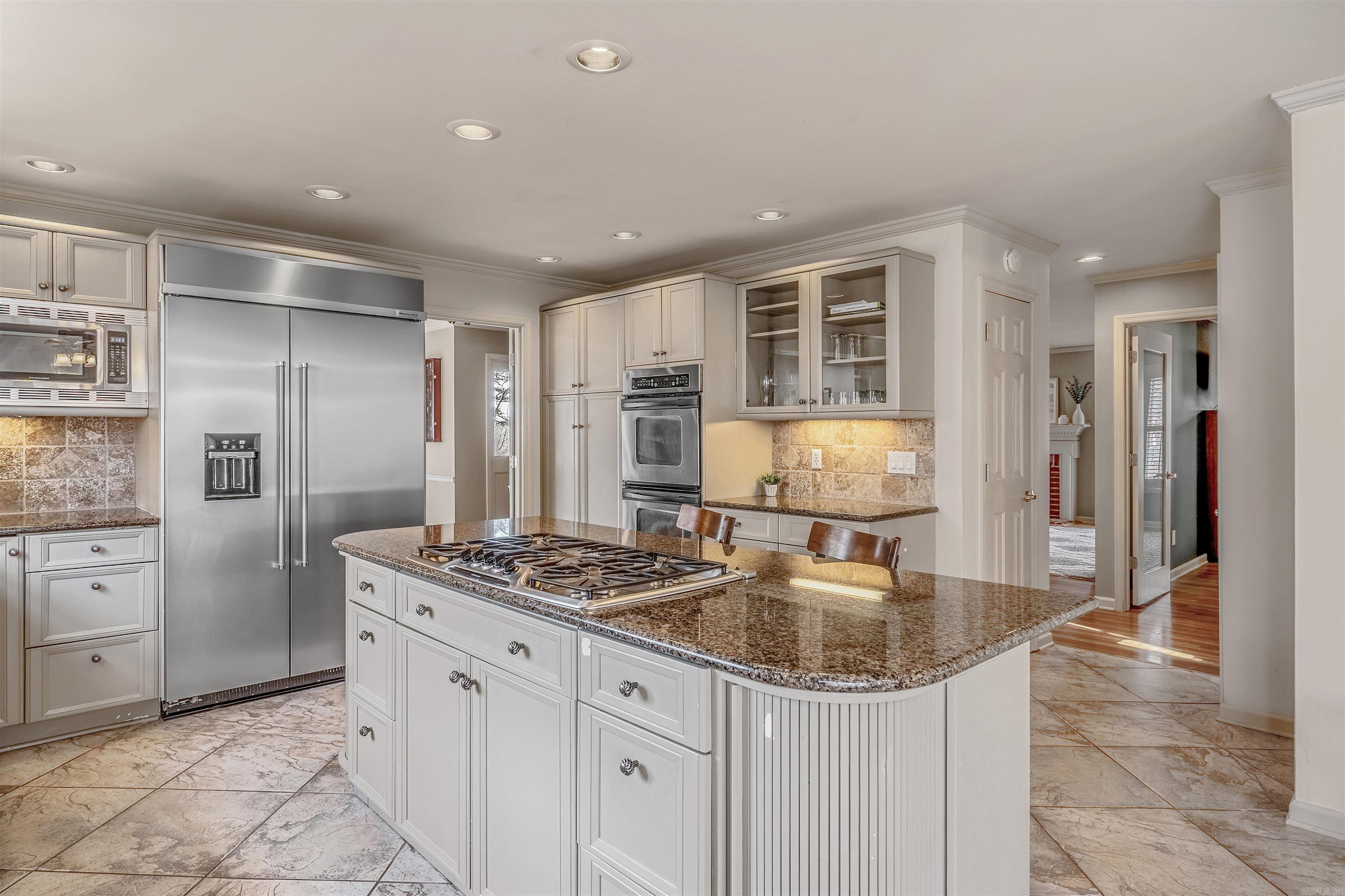 10 St. Thomas Ct.  Little Rock, AR