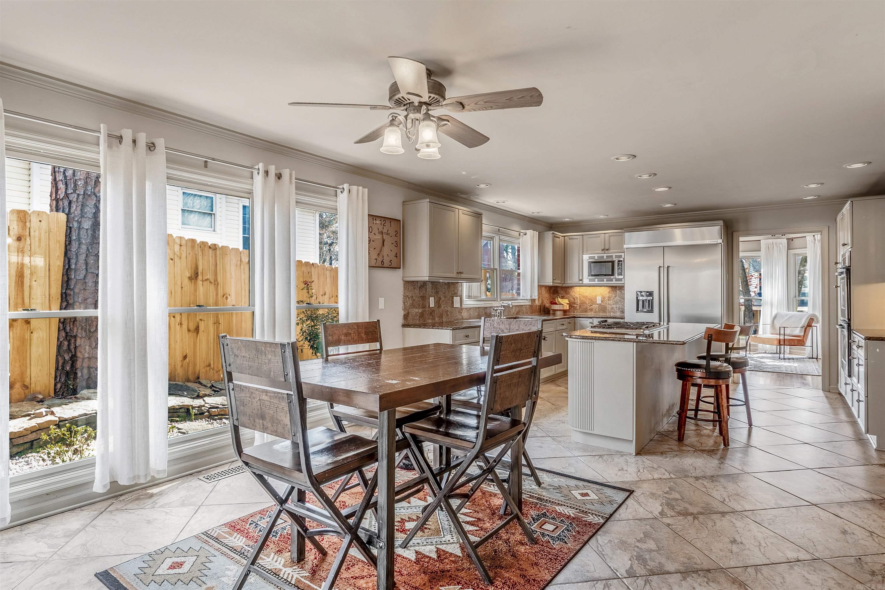 10 St. Thomas Ct.  Little Rock, AR