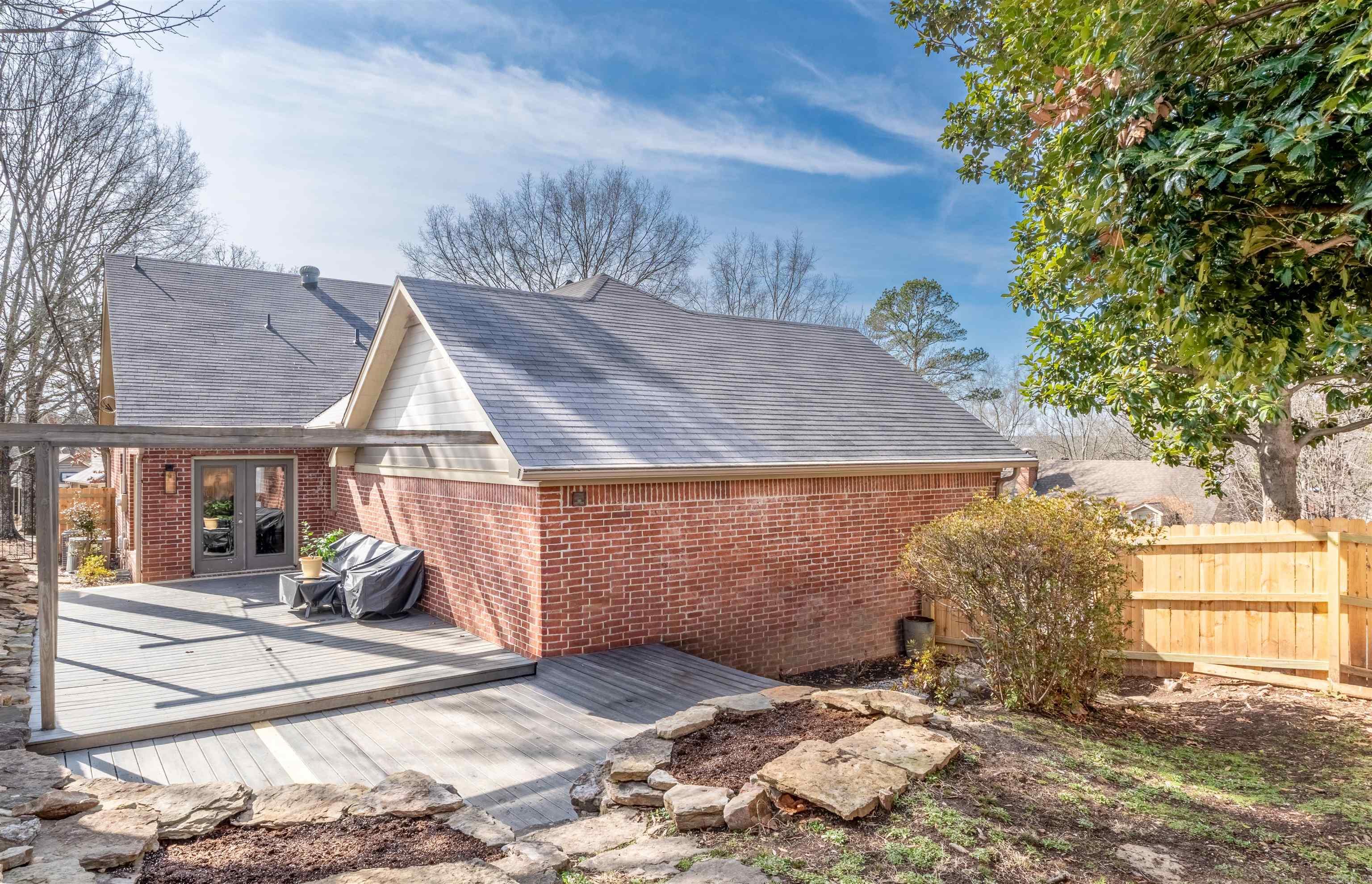 10 St. Thomas Ct.  Little Rock, AR