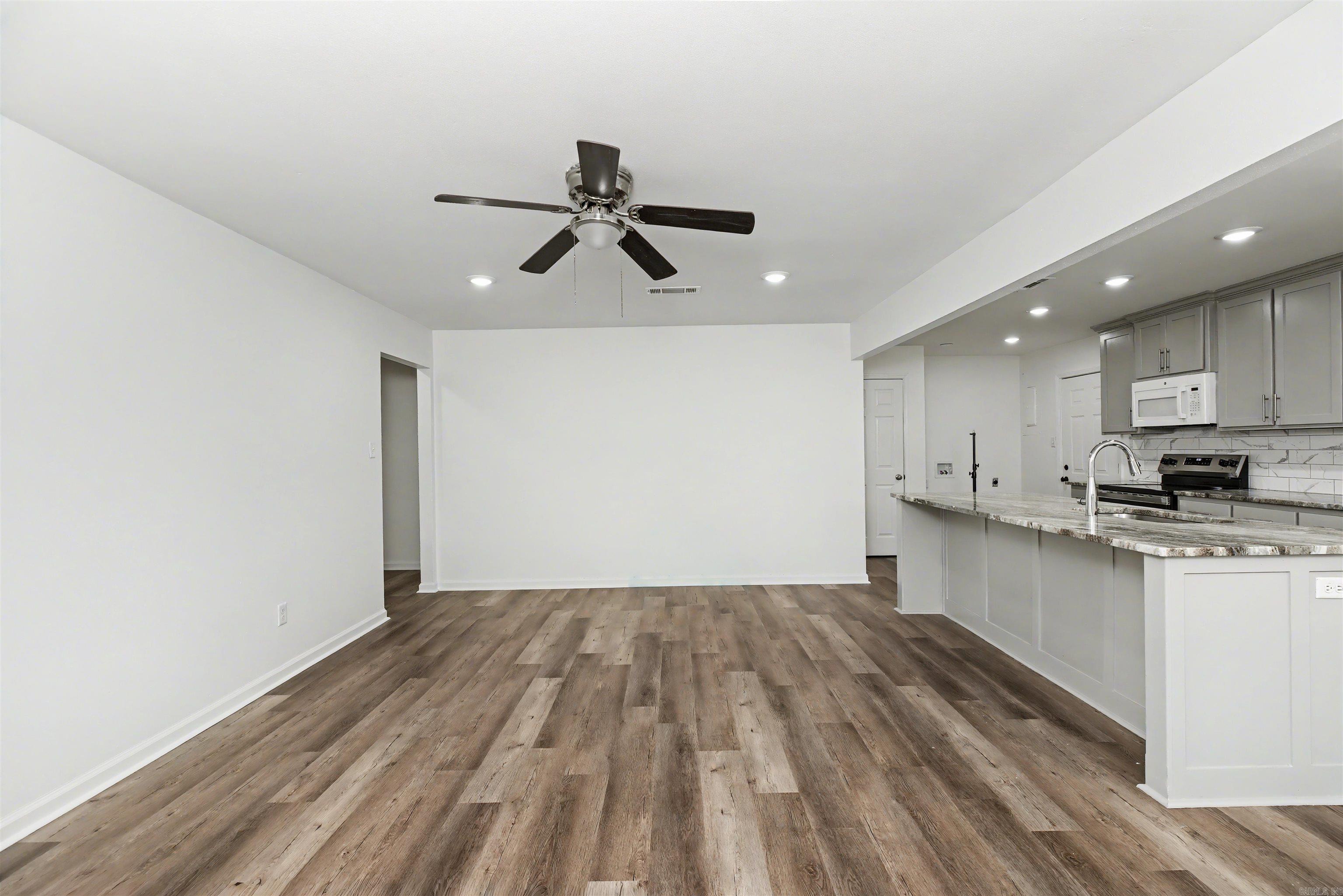 1300 Blue Acres  White Hall, AR