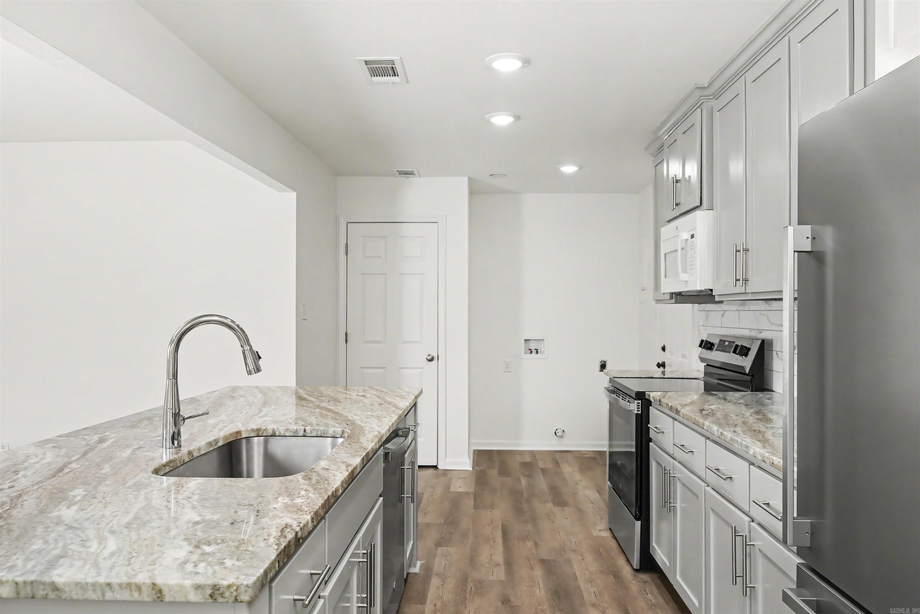 1300 Blue Acres  White Hall, AR