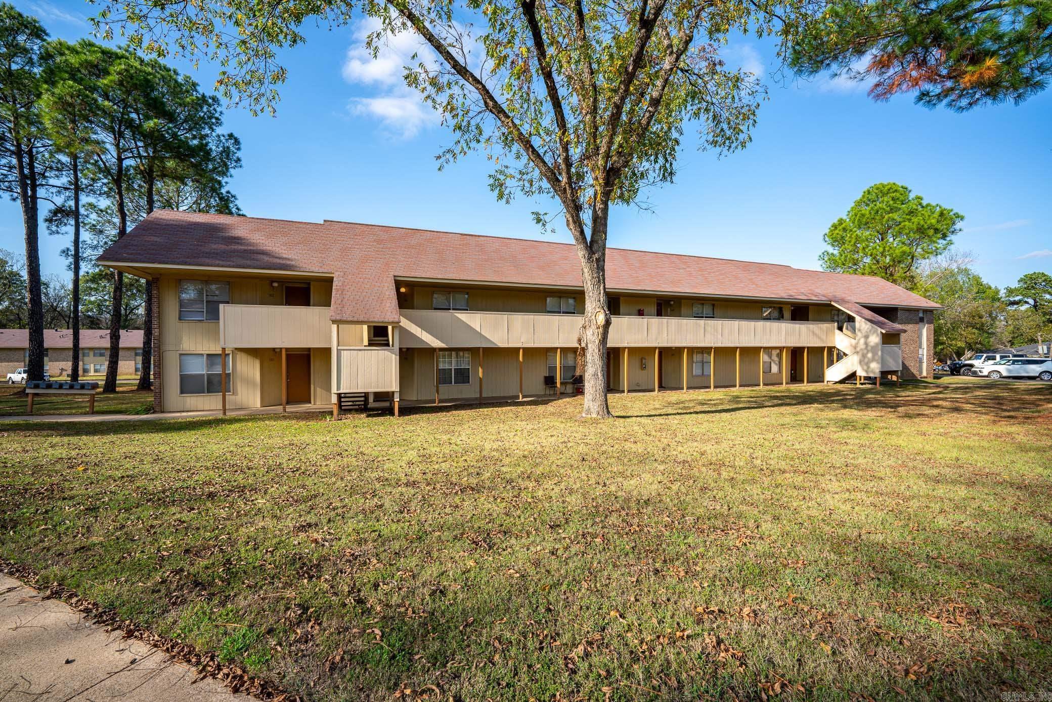 300 W Harding, #101  Morrilton, AR