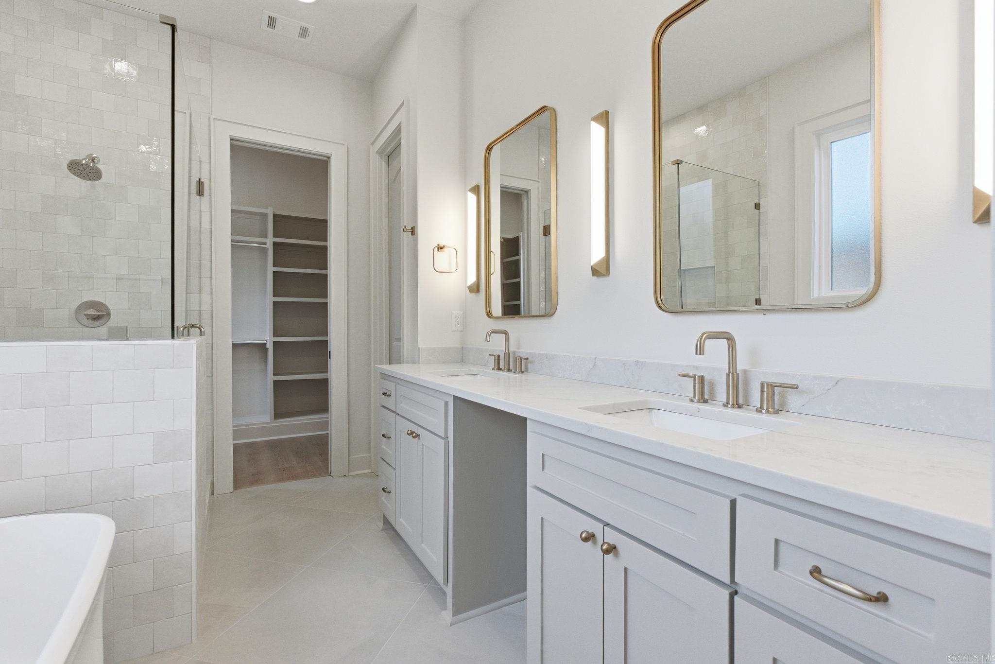 102 Kinley  Little Rock, AR