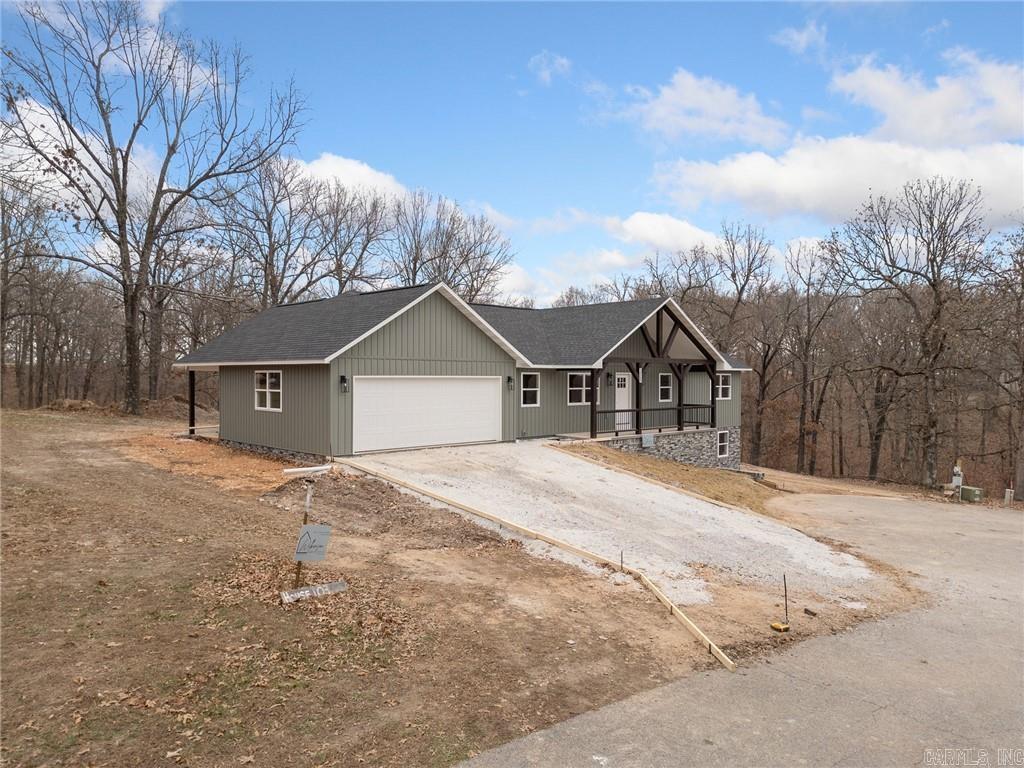 6135 Oak Leaf  Harrison, AR