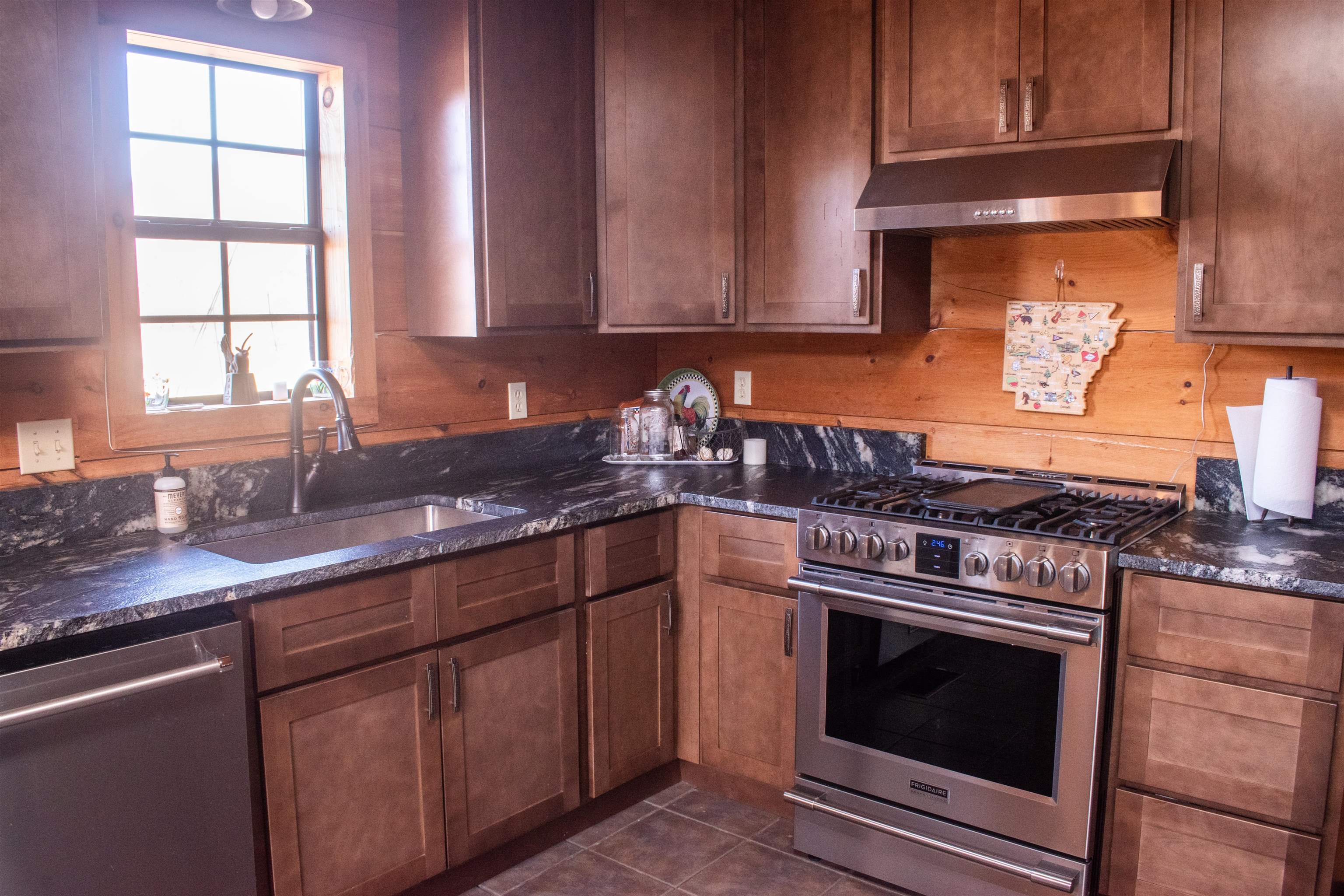 100 Williamson Switch  Guion, AR