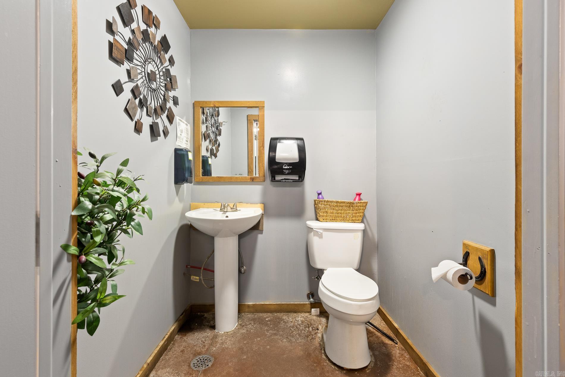 23740 Old Highway 65  Omaha, AR