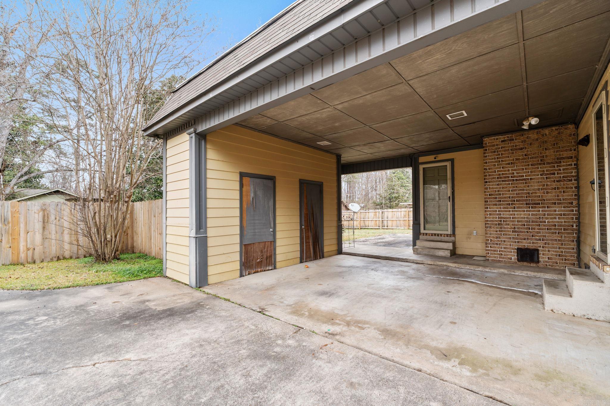 2105 Monticello  Pine Bluff, AR