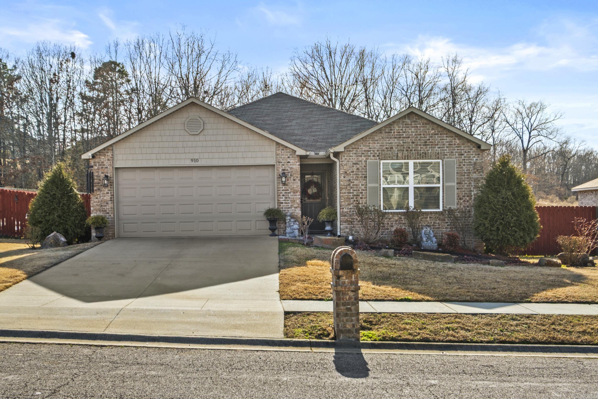 910  Pinehurst  Cabot, AR