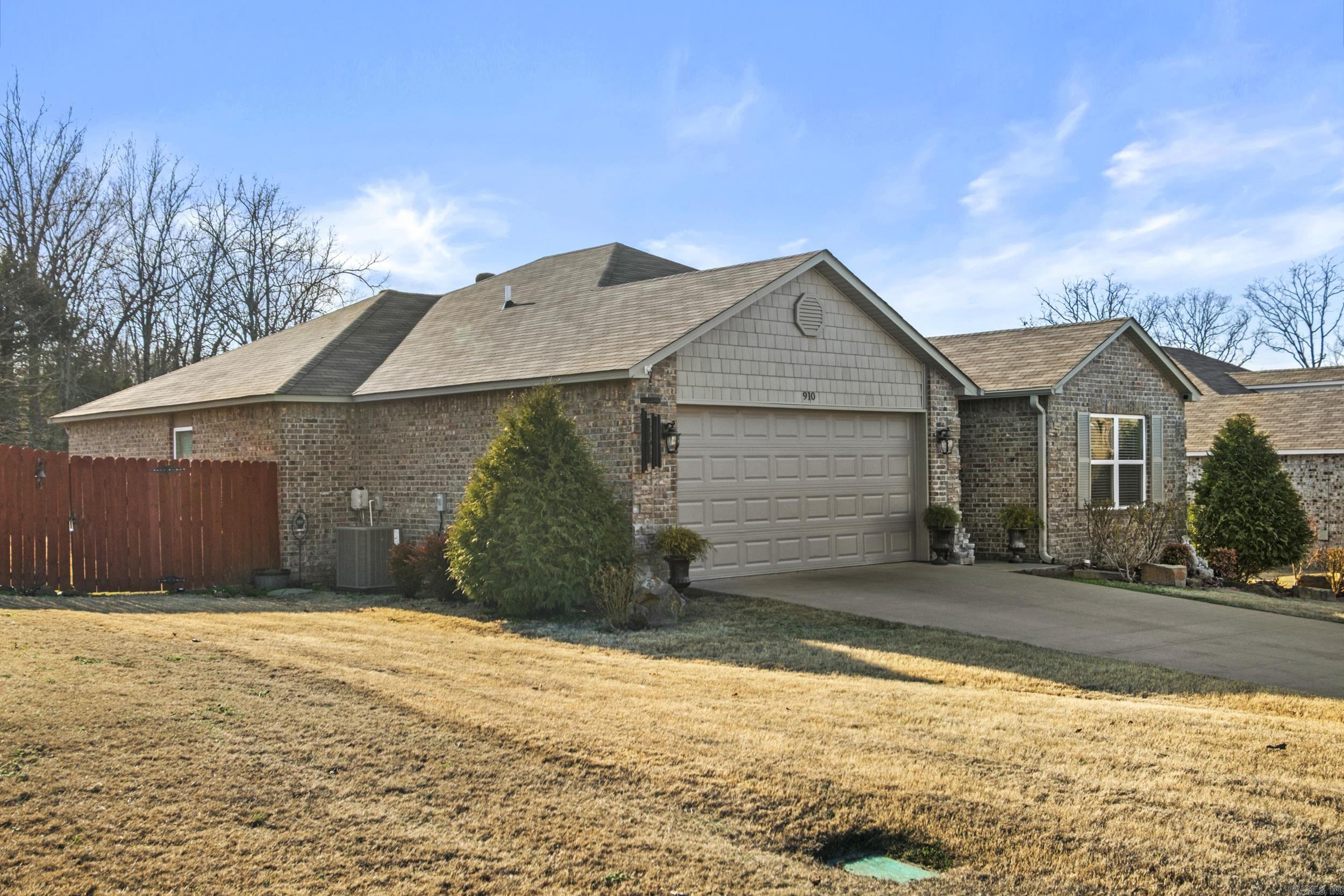 910 Pinehurst  Cabot, AR